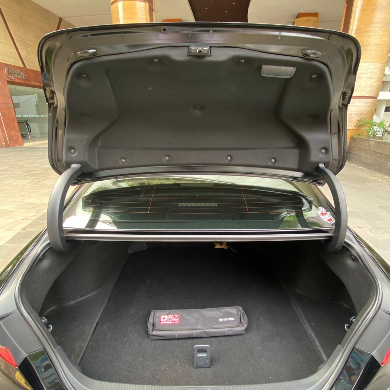 2019 Toyota Camry Hybrid 2.5 HV 2019 Toyota Camry Hybrid 2.5 HV