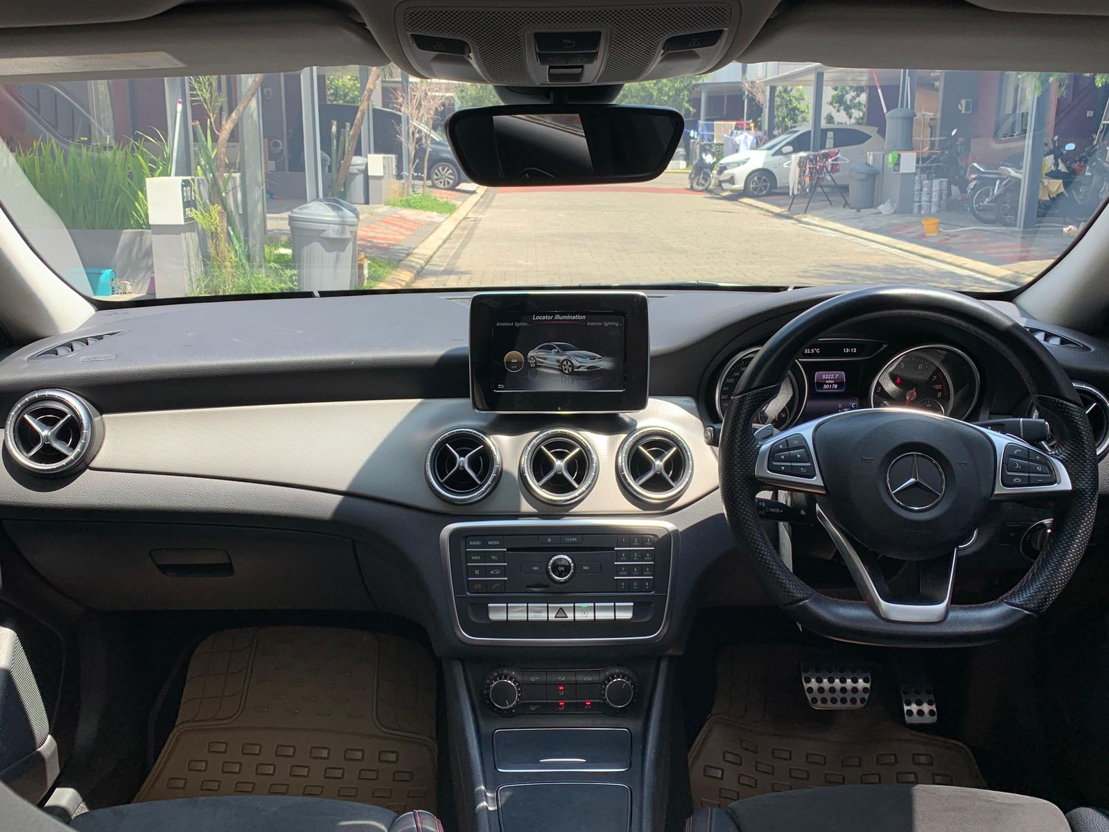 2017 Mercedes Benz CLA-Class  200 AMG Line 2017 Mercedes Benz CLA-Class  200 AMG Line