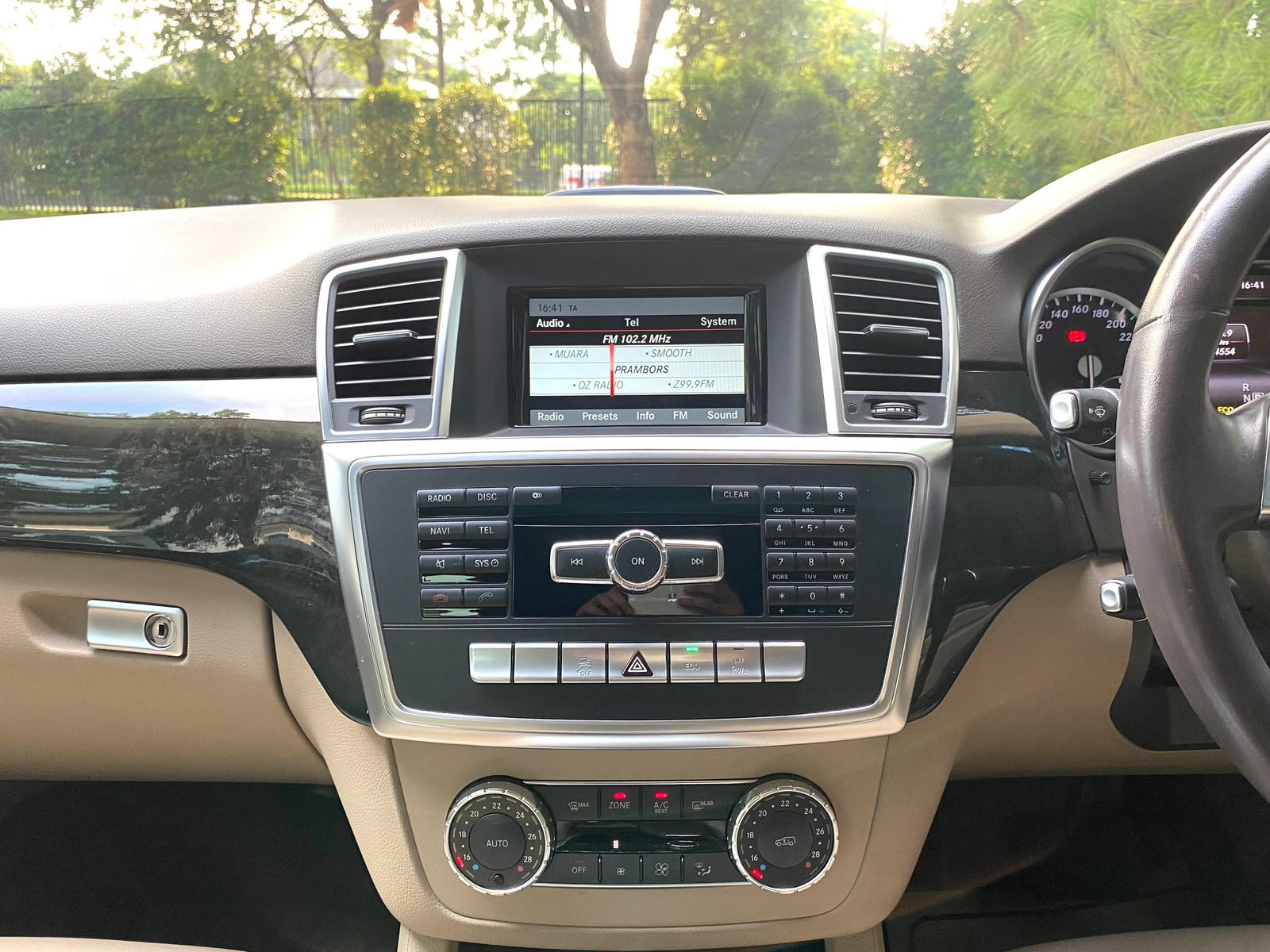 2016 Mercedes Benz ML-Class ML 400 2016 Mercedes Benz ML-Class ML 400