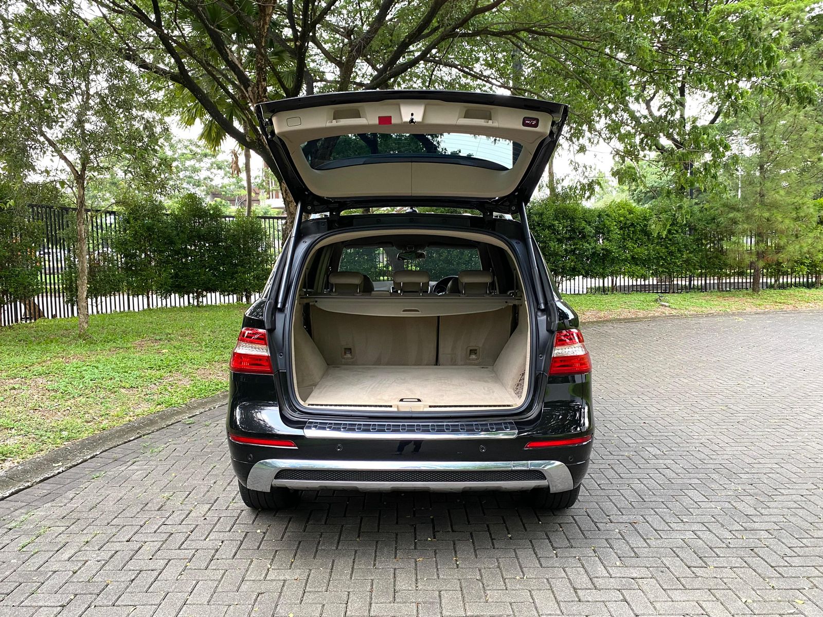 2016 Mercedes Benz ML-Class ML 400 2016 Mercedes Benz ML-Class ML 400