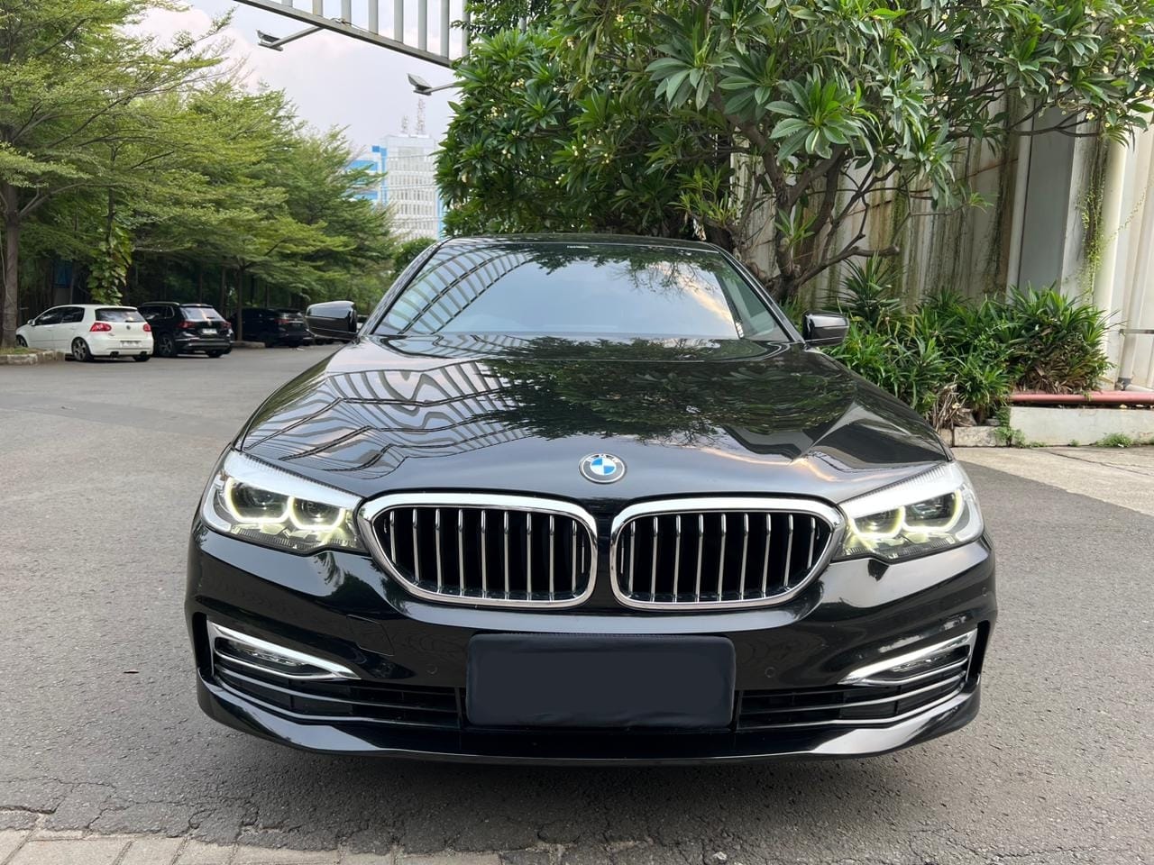 2018 BMW 5 Series Sedan  530i Luxury 2018 BMW 5 Series Sedan  530i Luxury