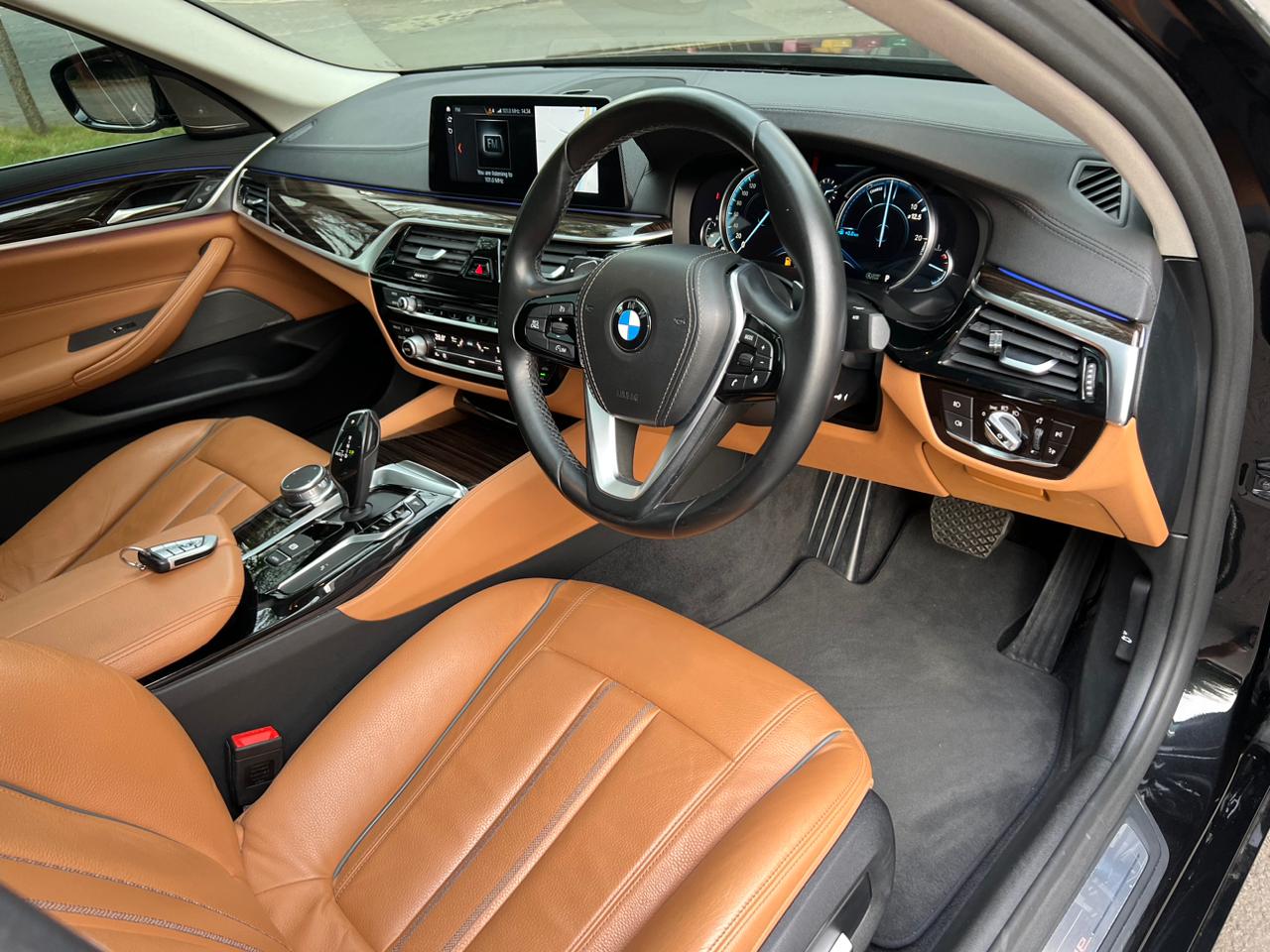 2018 BMW 5 Series Sedan  530i Luxury 2018 BMW 5 Series Sedan  530i Luxury