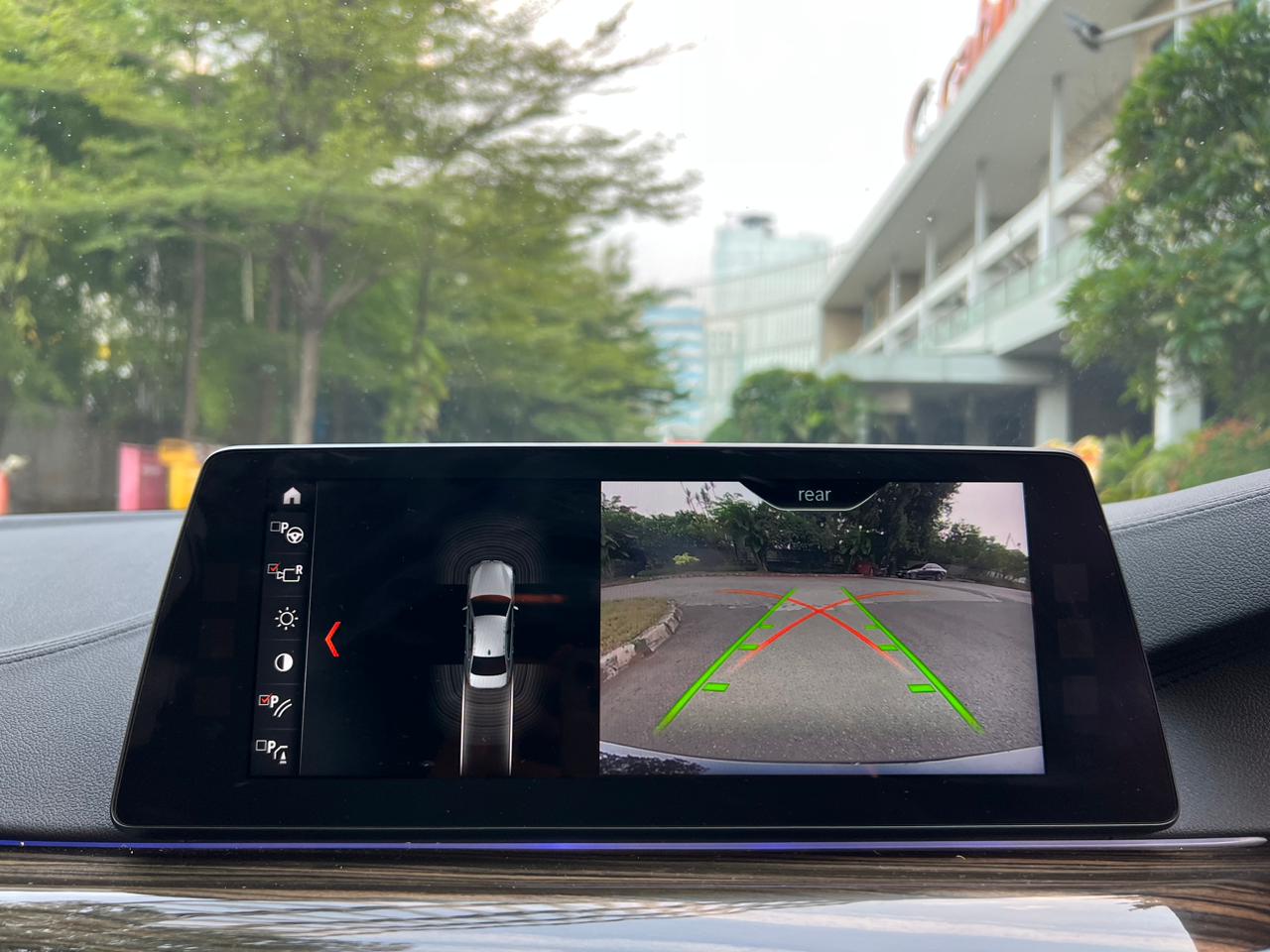 2018 BMW 5 Series Sedan  530i Luxury 2018 BMW 5 Series Sedan  530i Luxury