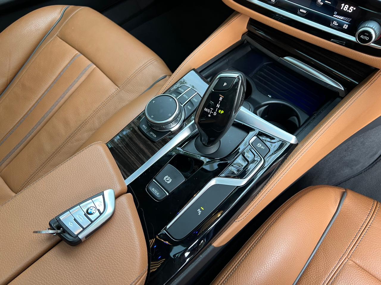 2018 BMW 5 Series Sedan  530i Luxury 2018 BMW 5 Series Sedan  530i Luxury