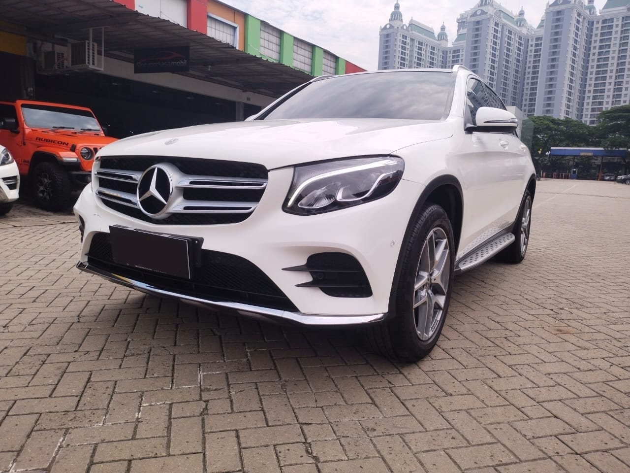 2019 Mercedes Benz GLC-Class 200 AMG Line 2019 Mercedes Benz GLC-Class 200 AMG Line