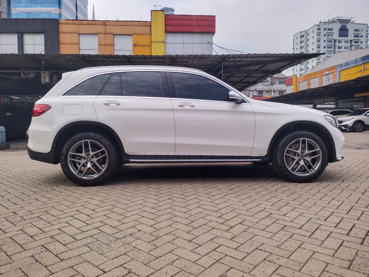 2019 Mercedes Benz GLC-Class 200 AMG Line 2019 Mercedes Benz GLC-Class 200 AMG Line
