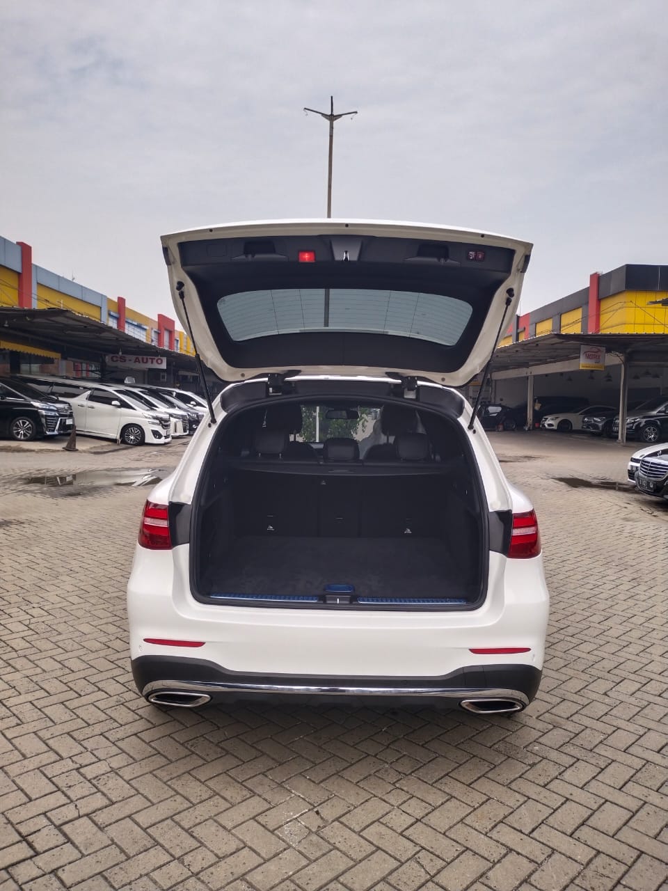 2019 Mercedes Benz GLC-Class 200 AMG Line 2019 Mercedes Benz GLC-Class 200 AMG Line