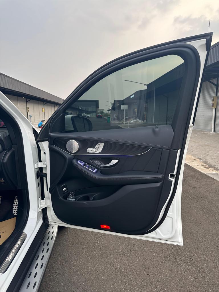 2021 Mercedes Benz GLC-Class 200 AMG Line 2021 Mercedes Benz GLC-Class 200 AMG Line