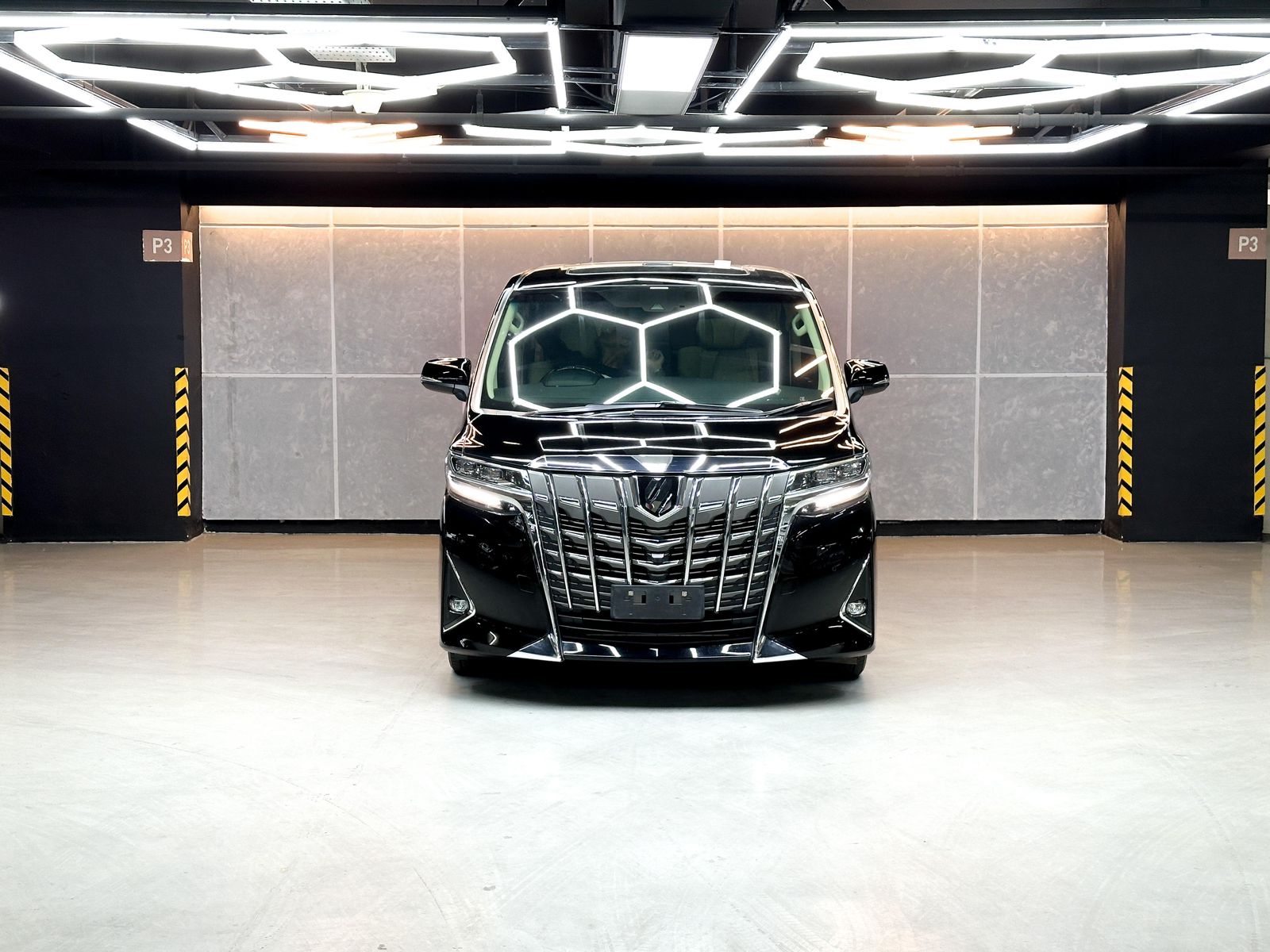 2022 Toyota Alphard  2.5 G A/T 2022 Toyota Alphard  2.5 G A/T