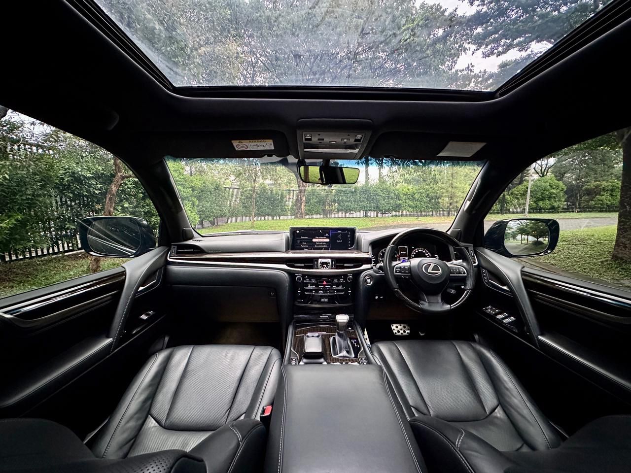 2019 Lexus LX 570 5.7 AT 2019 Lexus LX 570 5.7 AT