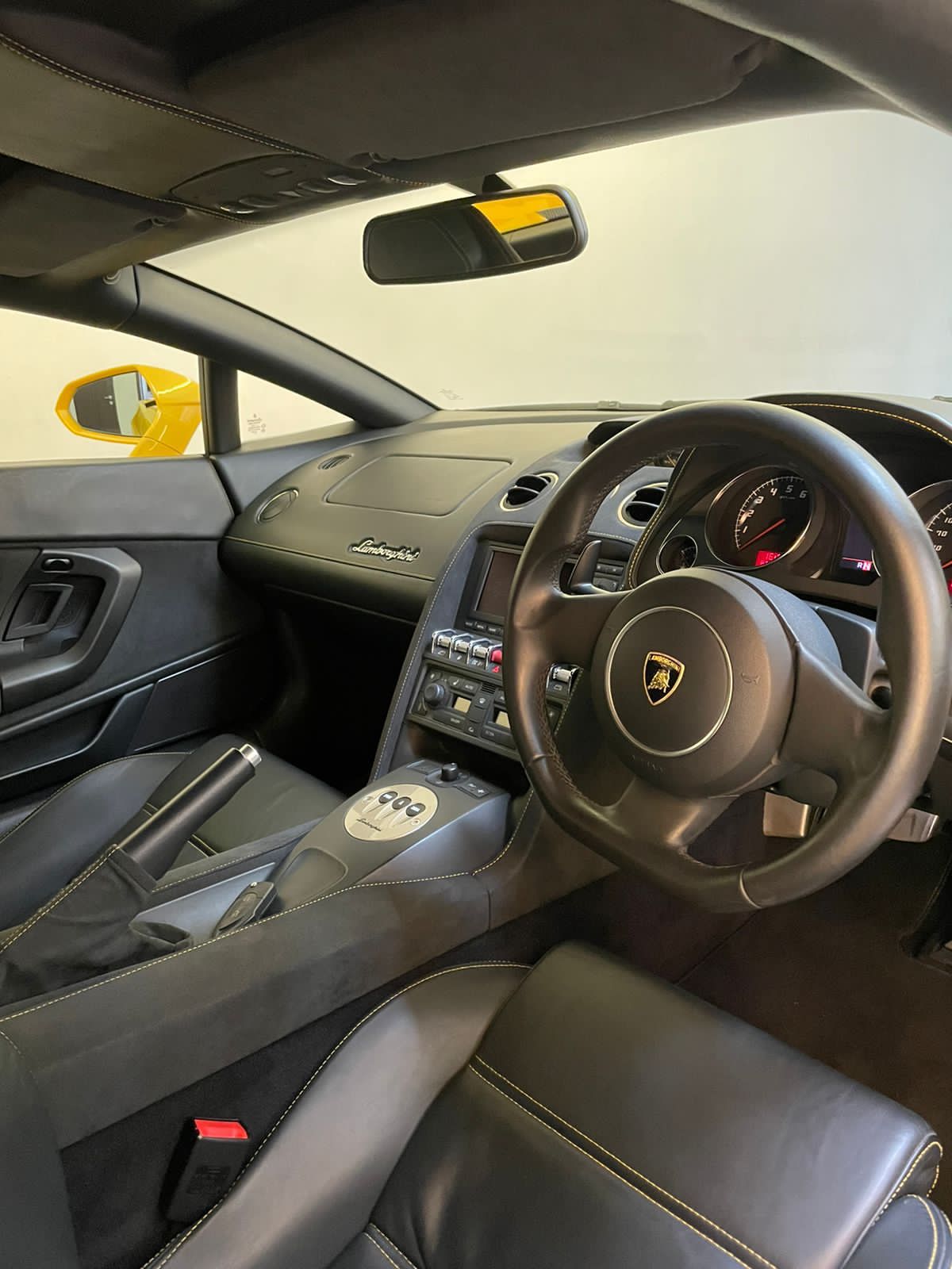 2013 Lamborghini Gallardo LP 550 2 COUPE 2013 Lamborghini Gallardo LP 550 2 COUPE