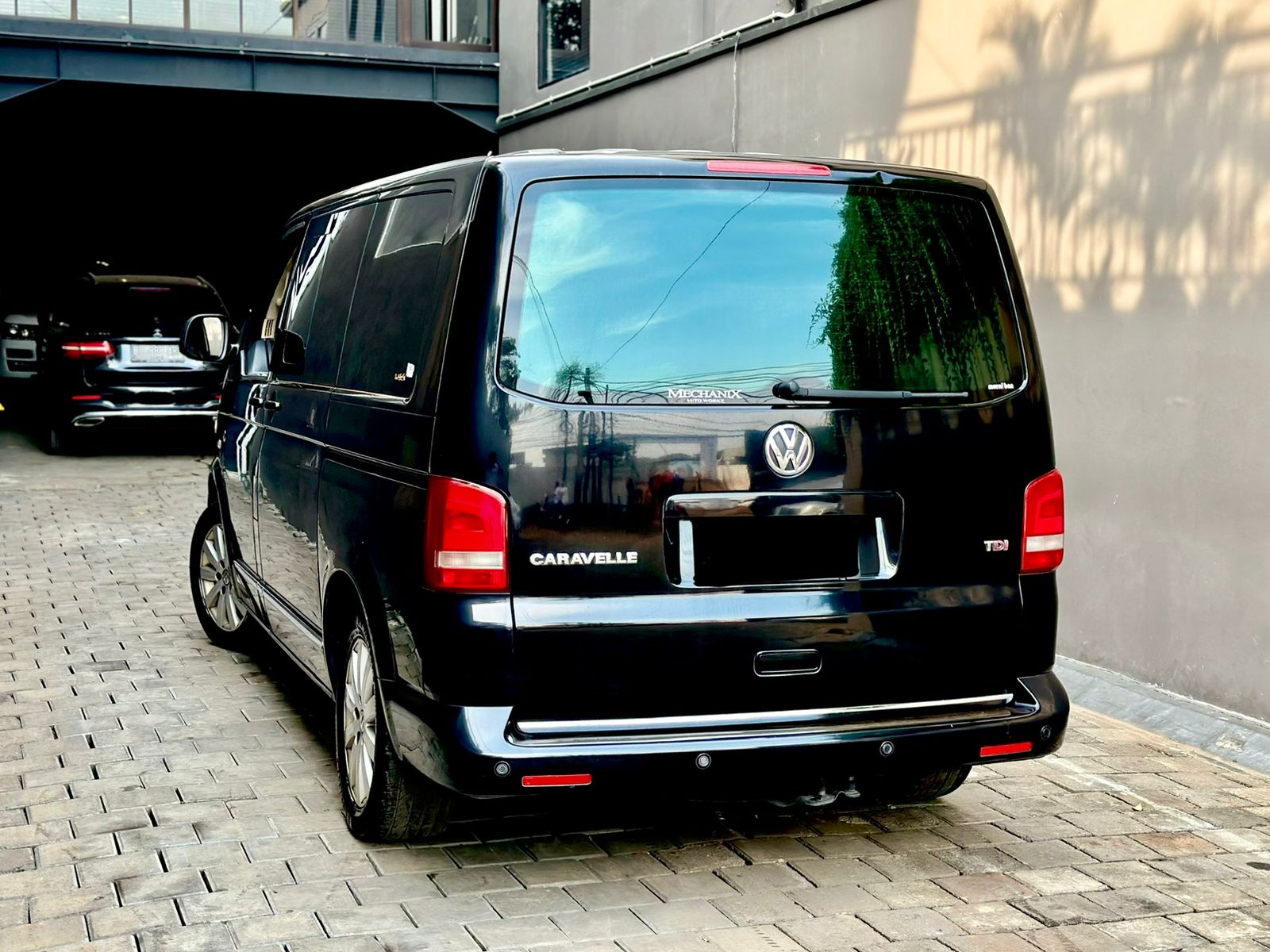 2010 Volkswagen Caravelle 2.0L TDI 2010 Volkswagen Caravelle 2.0L TDI