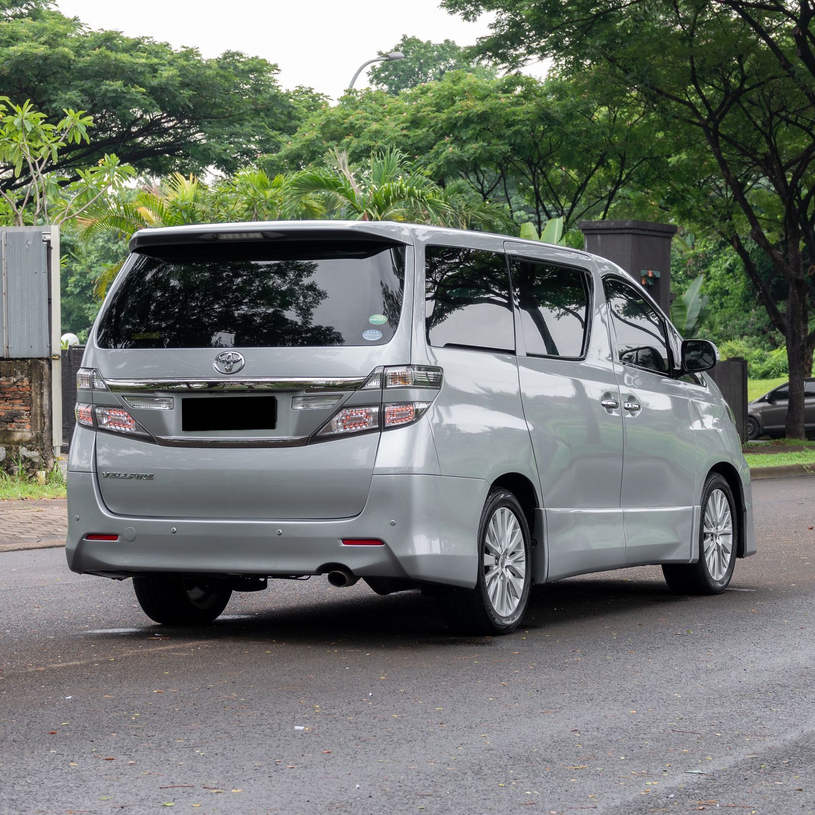 2013 Toyota Vellfire  2.4 ZG AT AUDIOLESS 2013 Toyota Vellfire  2.4 ZG AT AUDIOLESS