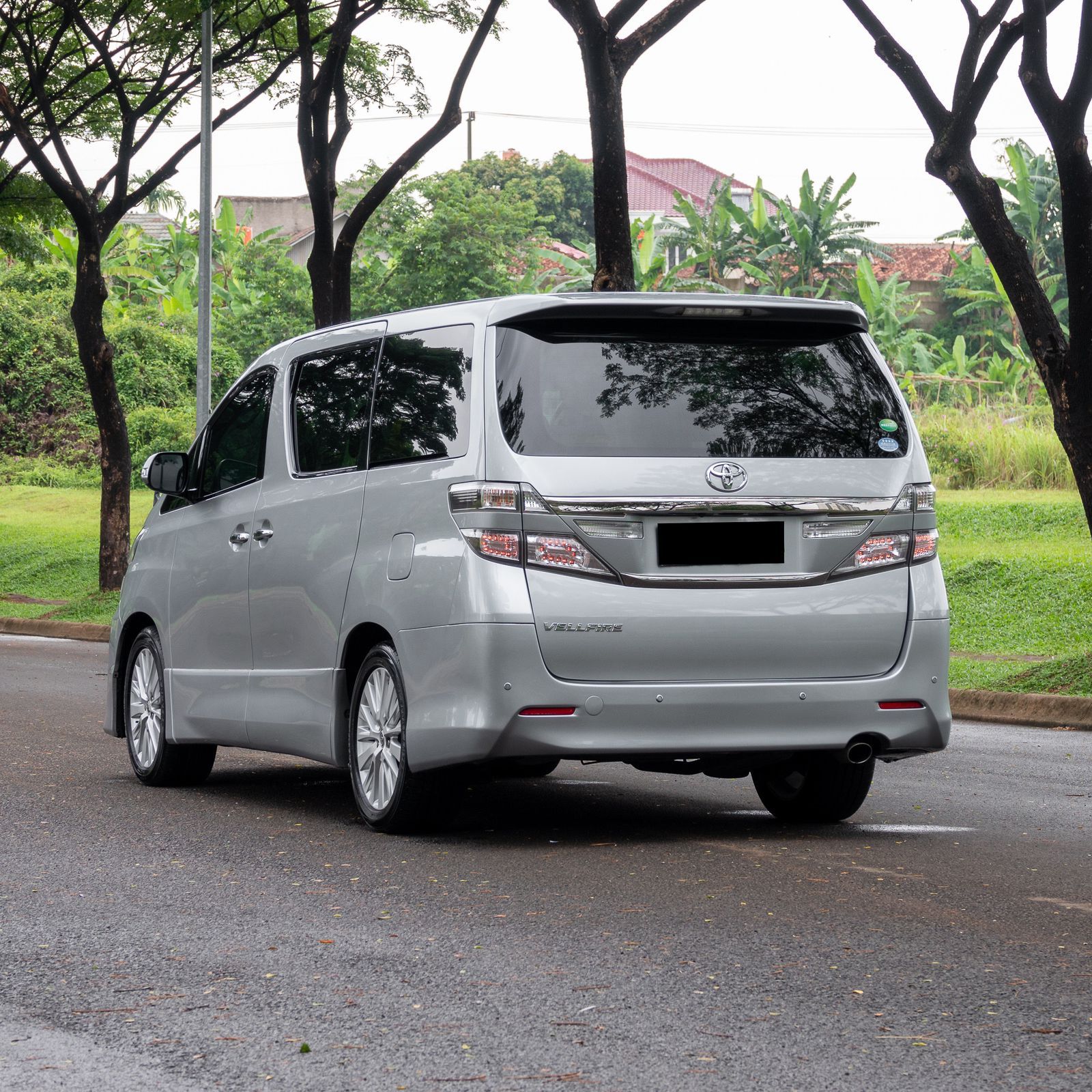 2013 Toyota Vellfire  2.4 ZG AT AUDIOLESS 2013 Toyota Vellfire  2.4 ZG AT AUDIOLESS