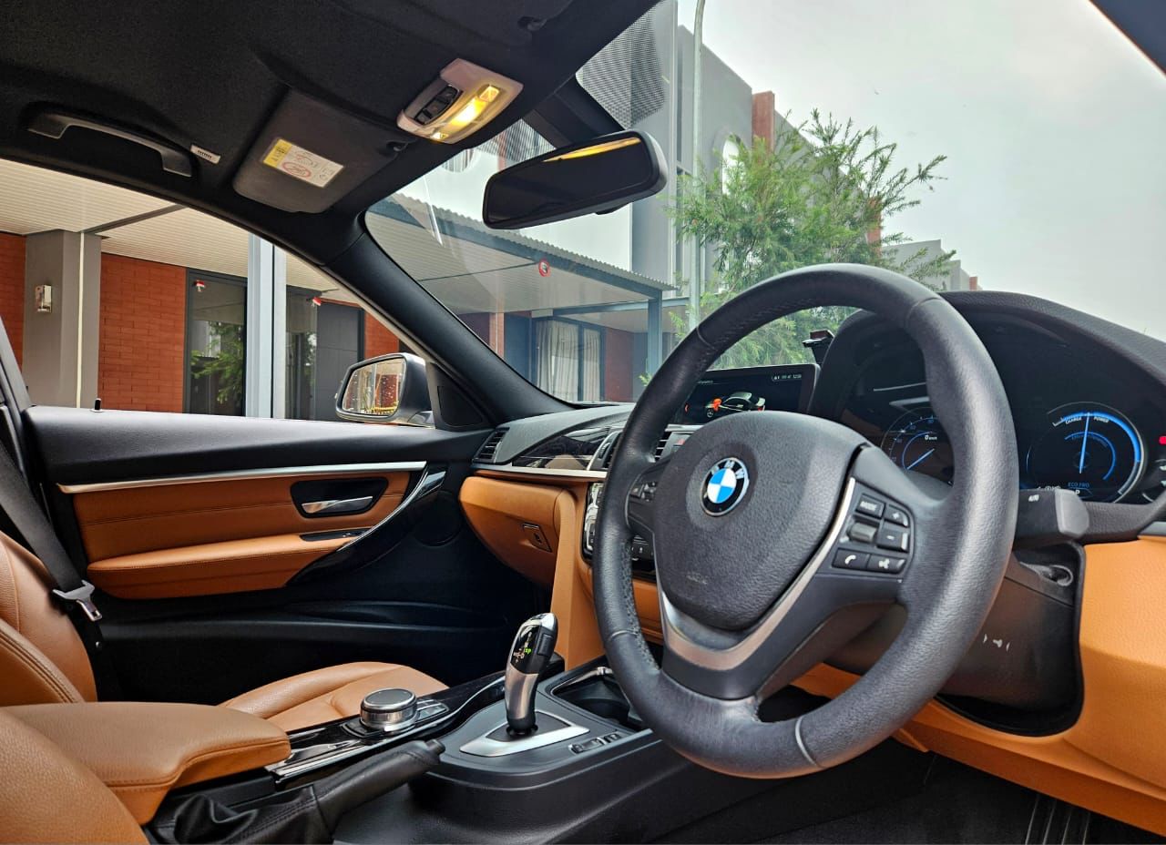 2018 BMW 3 Series Gran Turismo 320i LUXURY 2018 BMW 3 Series Gran Turismo 320i LUXURY