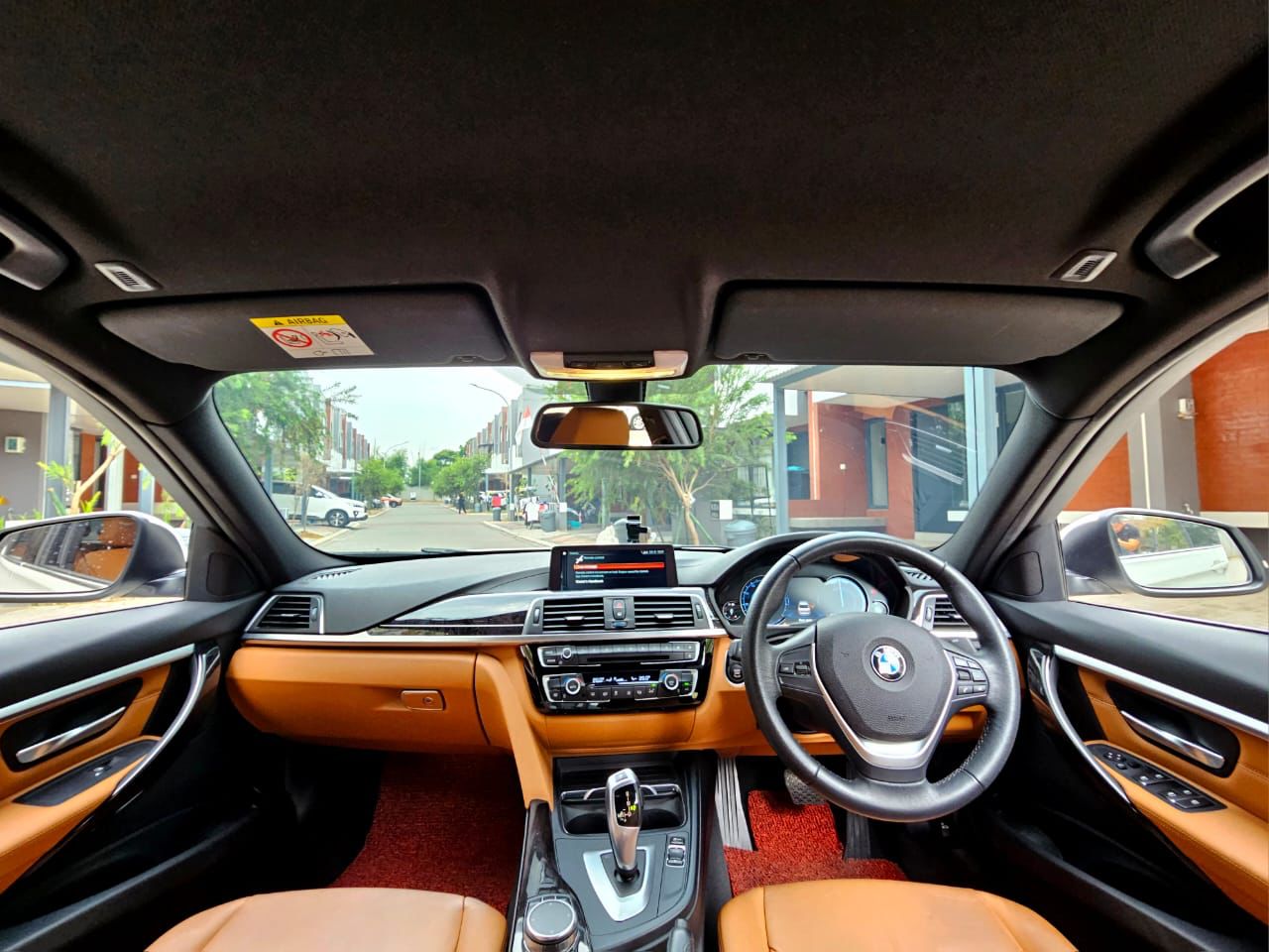 2018 BMW 3 Series Gran Turismo 320i LUXURY 2018 BMW 3 Series Gran Turismo 320i LUXURY