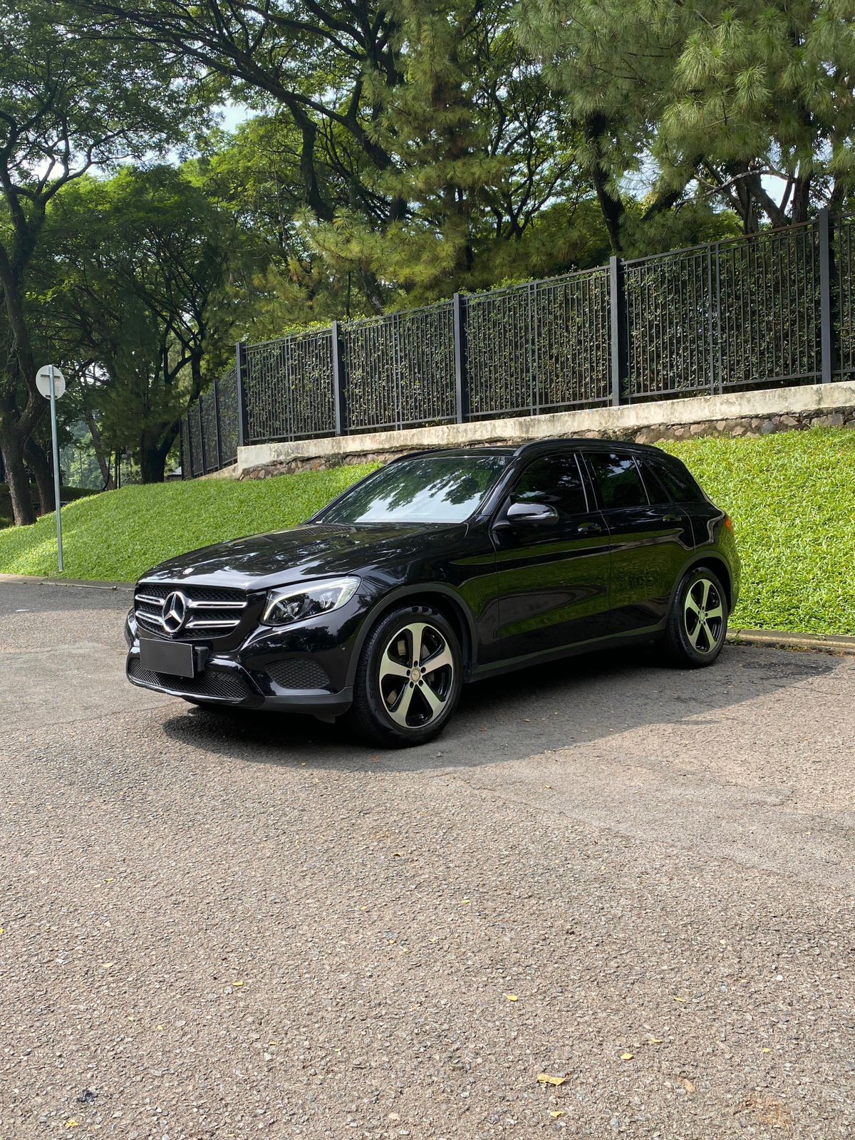 Second Hand 2016 Mercedes Benz GLC-Class 250 Exclusive Second Hand 2016 Mercedes Benz GLC-Class 250 Exclusive