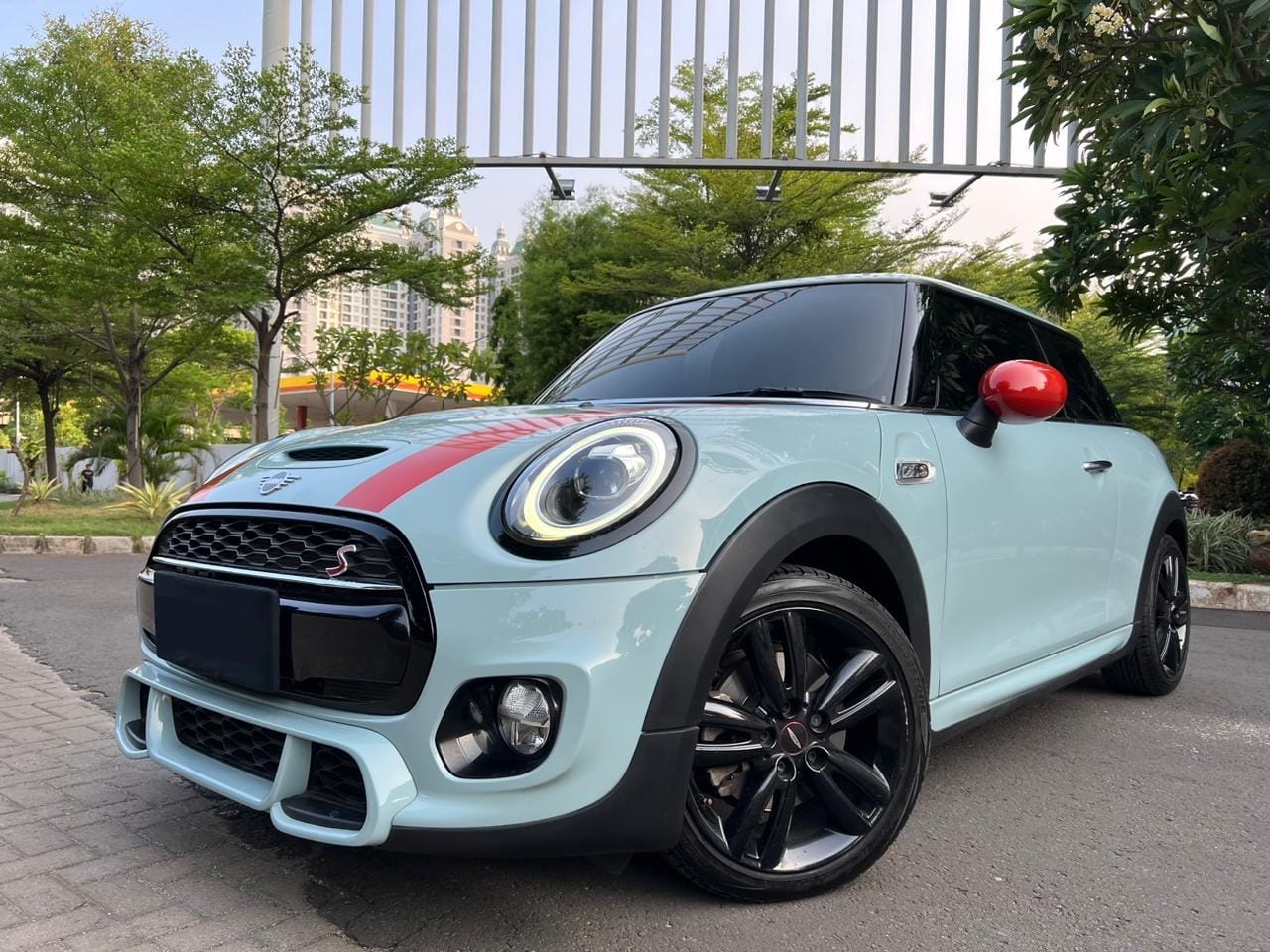 2019 MINI Ice Blue Edition 3 Door Cooper S Bekas 2019 MINI Ice Blue Edition 3 Door Cooper S Bekas