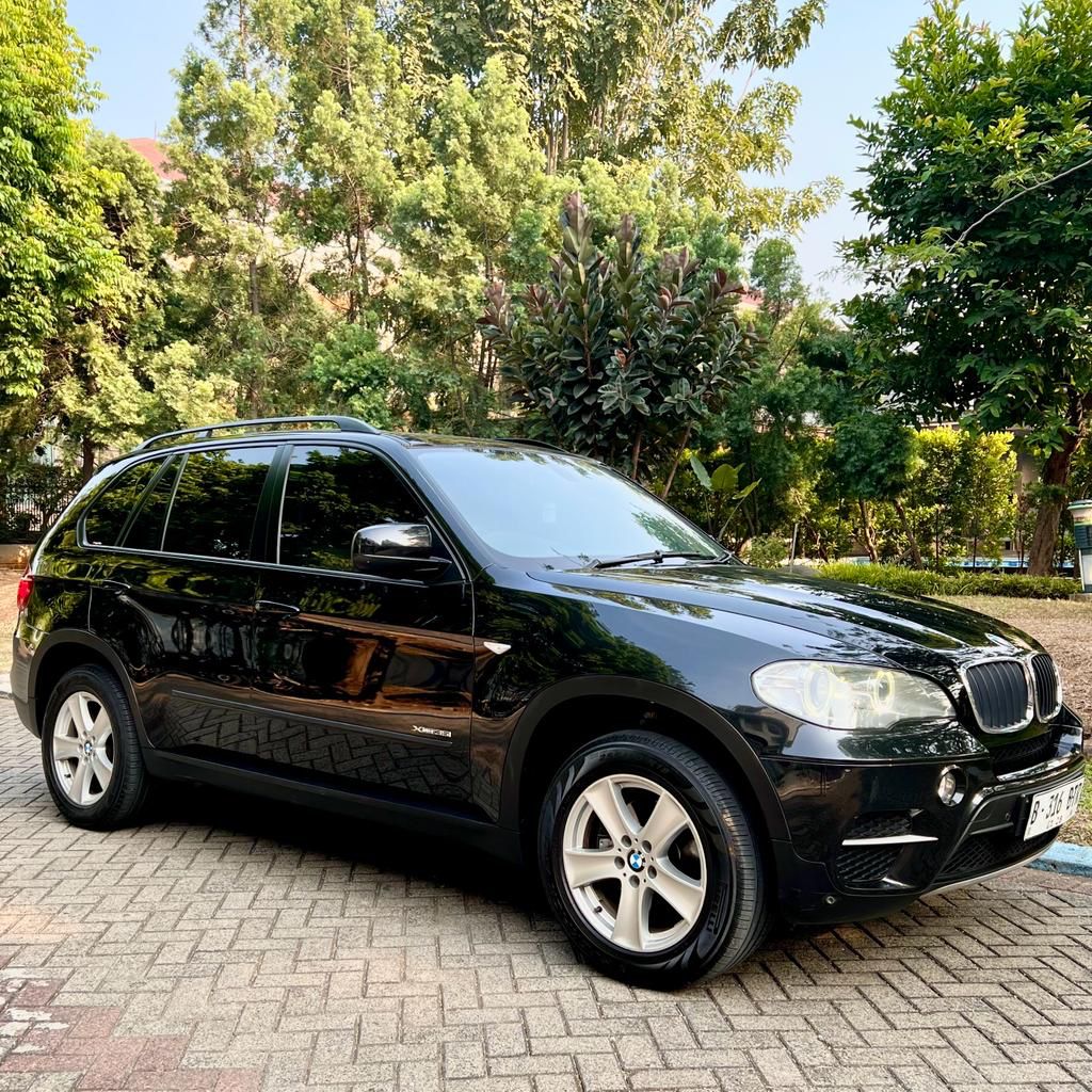 2011 BMW X5 XDRIVE 30i XLINE Bekas 2011 BMW X5 XDRIVE 30i XLINE Bekas