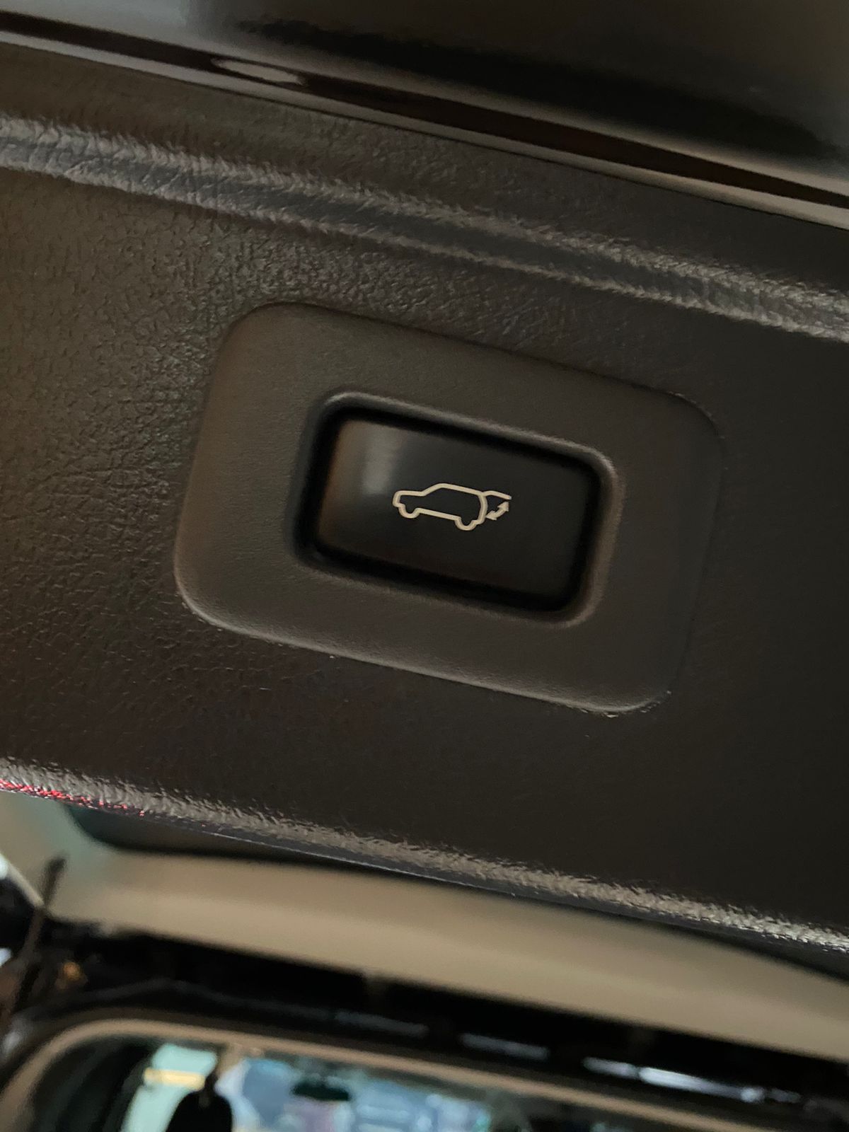 2013 Toyota Alphard  SC 2.4 AT 2013 Toyota Alphard  SC 2.4 AT