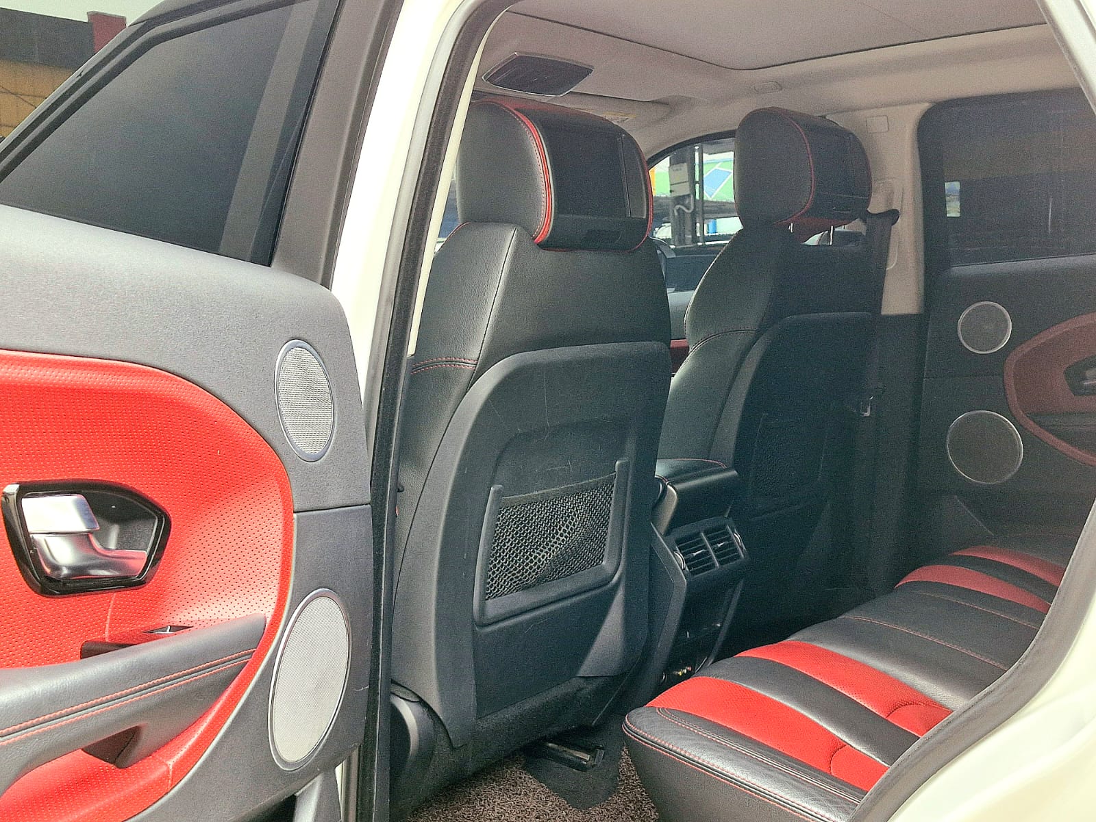 2013 Land Rover Range Rover Evoque HSE Dynamic Si4 Petrol 9-Speed Automatic 240PS 2013 Land Rover Range Rover Evoque HSE Dynamic Si4 Petrol 9-Speed Automatic 240PS