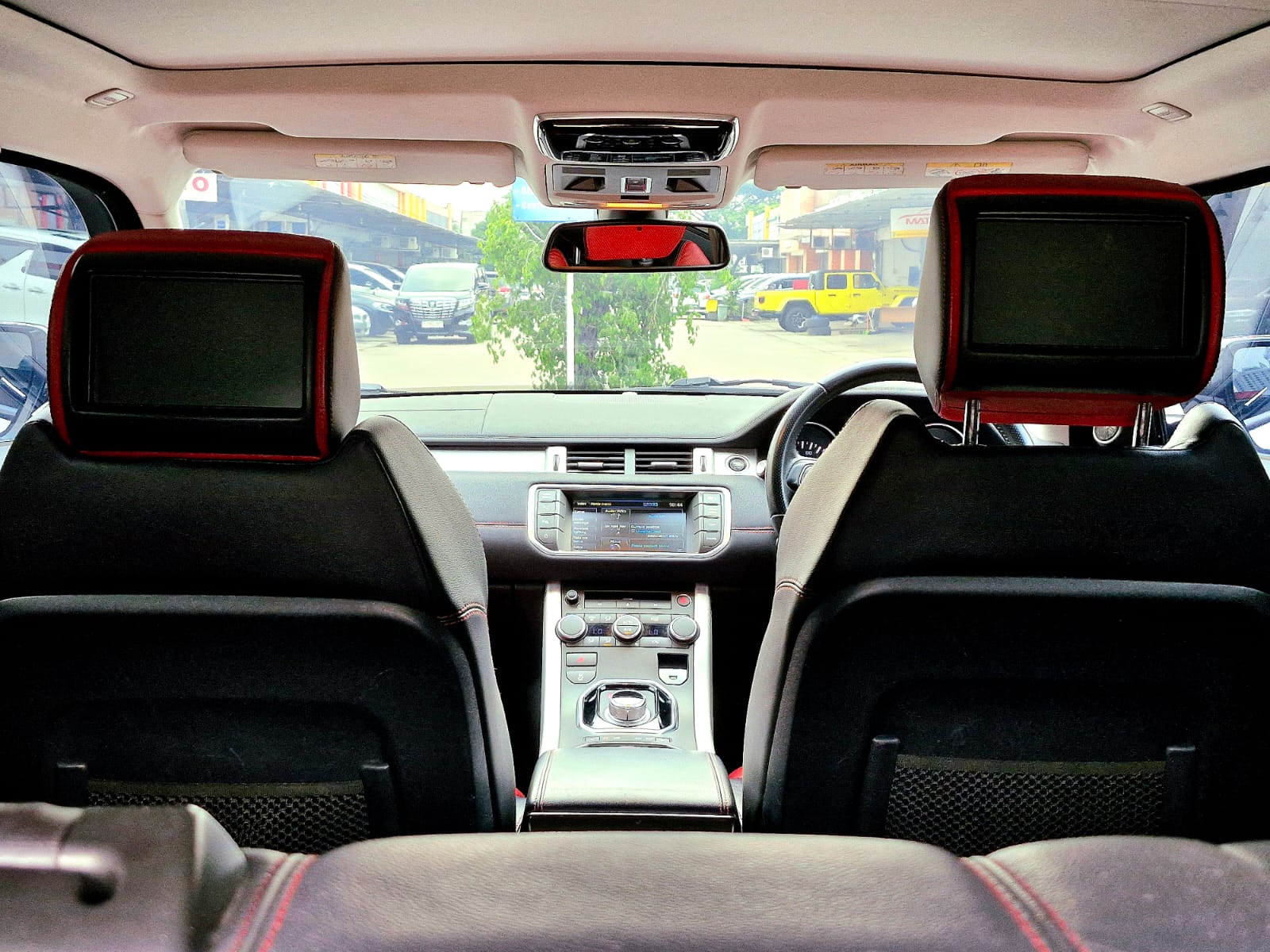 2013 Land Rover Range Rover Evoque HSE Dynamic Si4 Petrol 9-Speed Automatic 240PS 2013 Land Rover Range Rover Evoque HSE Dynamic Si4 Petrol 9-Speed Automatic 240PS