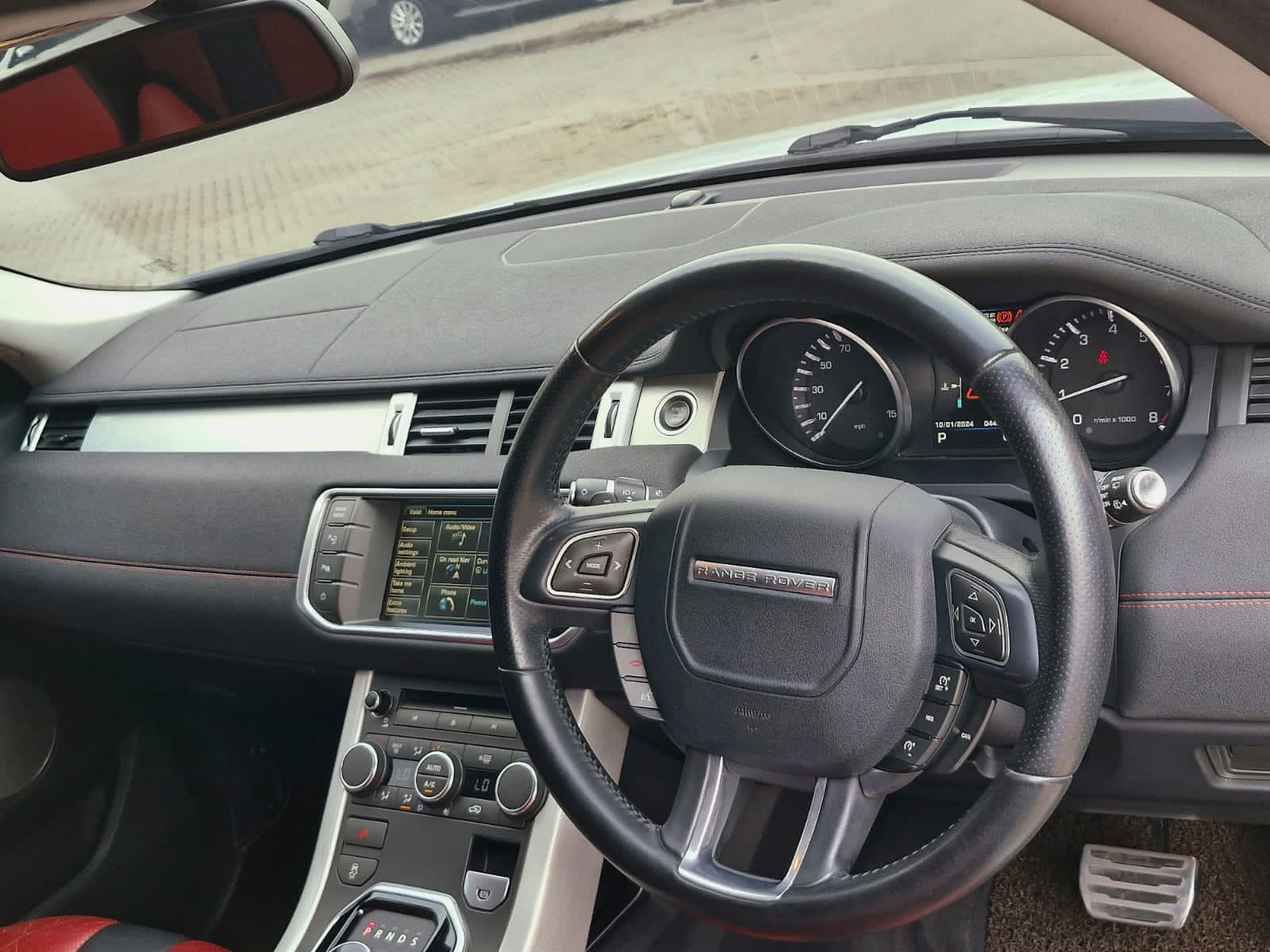 2013 Land Rover Range Rover Evoque HSE Dynamic Si4 Petrol 9-Speed Automatic 240PS 2013 Land Rover Range Rover Evoque HSE Dynamic Si4 Petrol 9-Speed Automatic 240PS