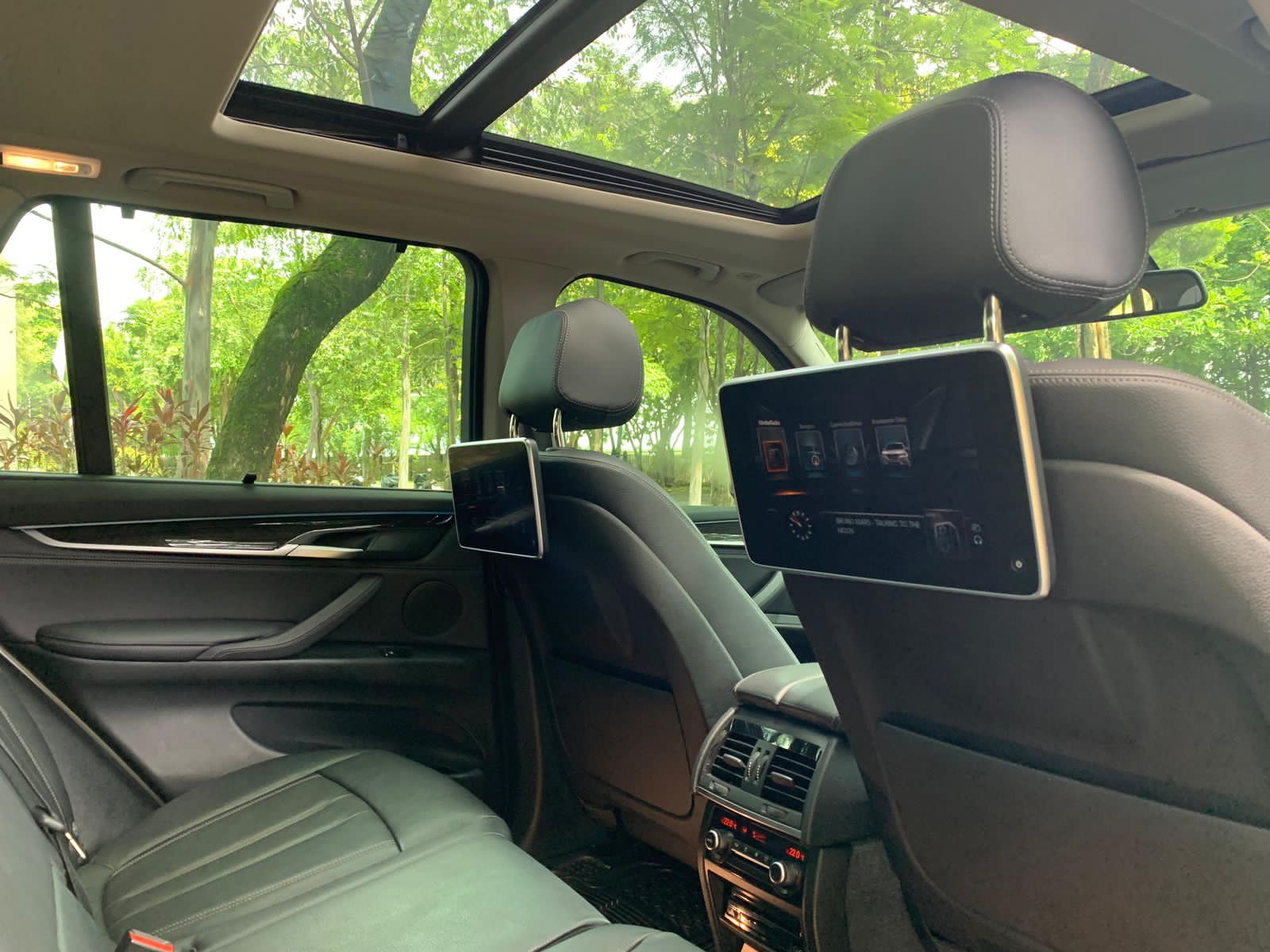 2017 BMW X5  XDRIVE 35i AT 2017 BMW X5  XDRIVE 35i AT