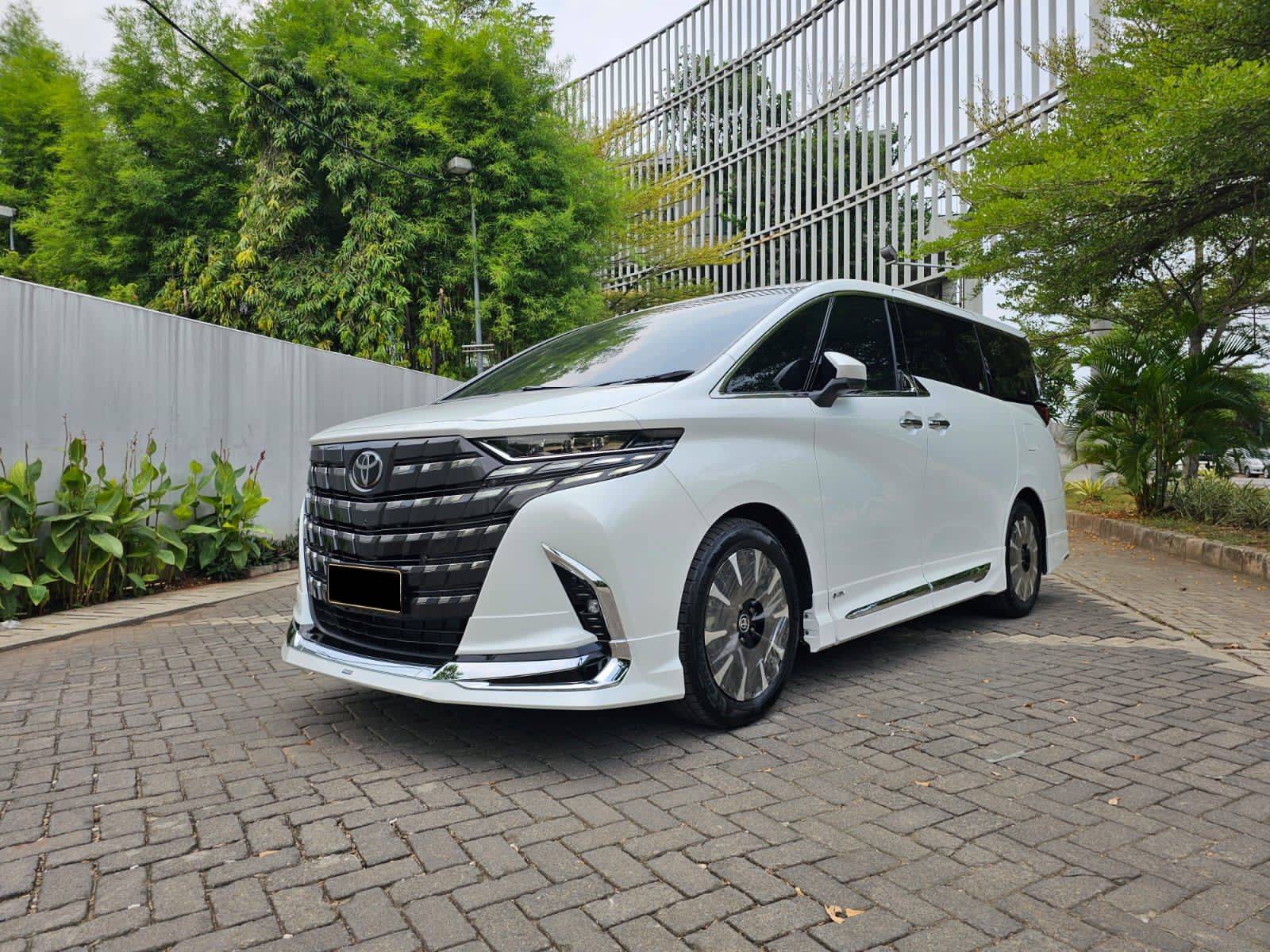 2023 Toyota Alphard Hybrid 2.5 HV Bekas