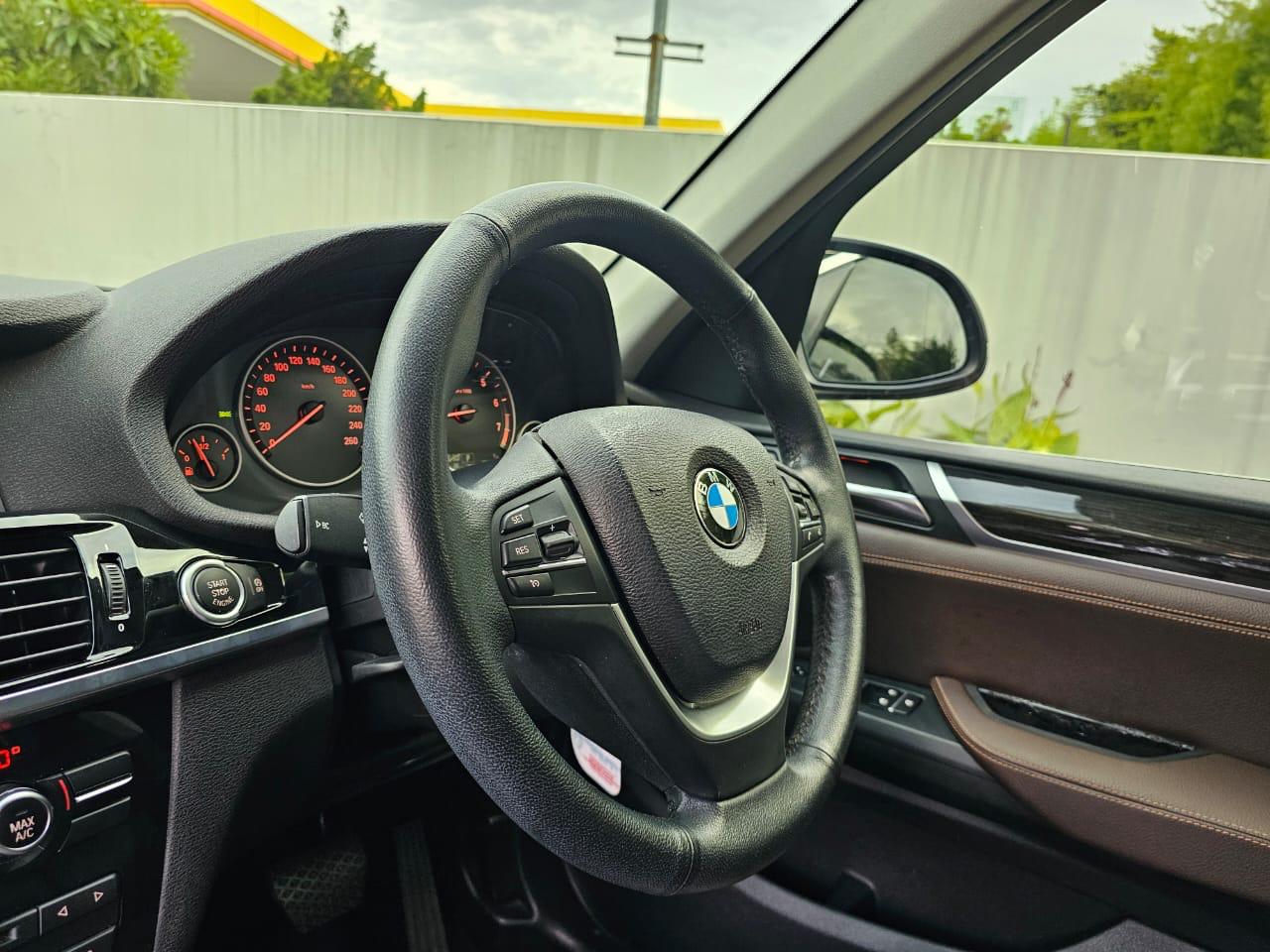 2015 BMW X5 XDRIVE 30i XLINE 2015 BMW X5 XDRIVE 30i XLINE