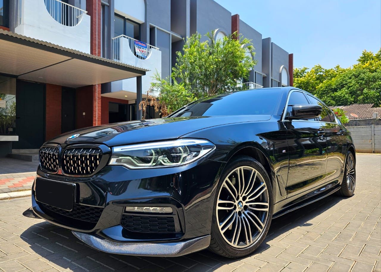 2019 BMW 5 Series Sedan  530i Luxury 2019 BMW 5 Series Sedan  530i Luxury