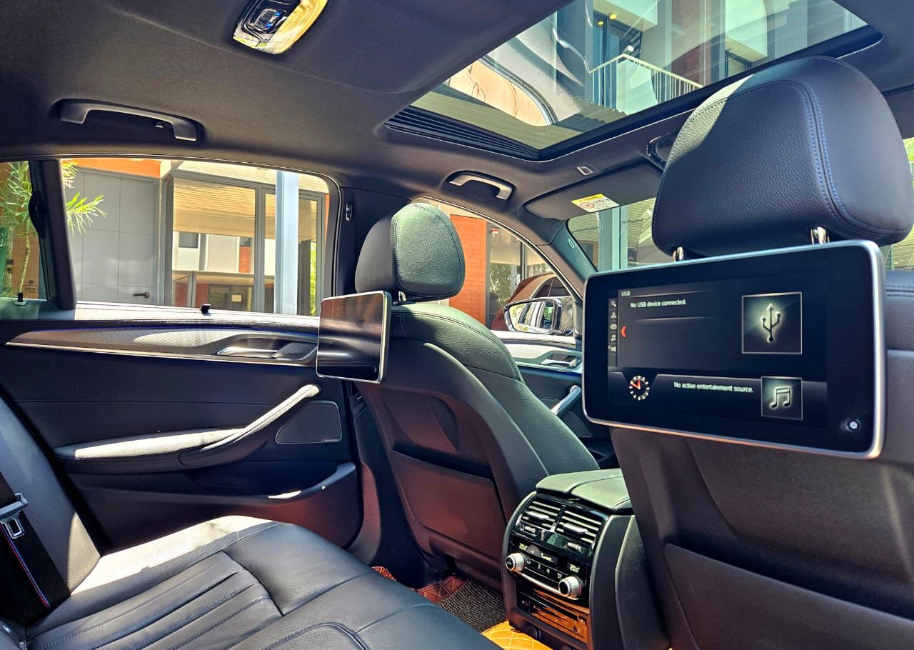 2019 BMW 5 Series Sedan  530i Luxury 2019 BMW 5 Series Sedan  530i Luxury