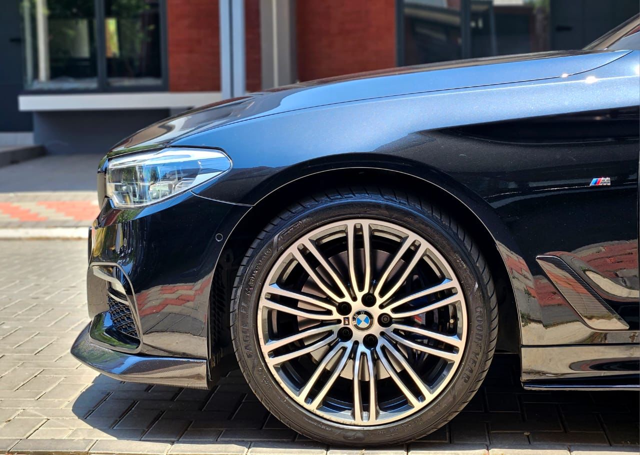 2019 BMW 5 Series Sedan  530i Luxury 2019 BMW 5 Series Sedan  530i Luxury