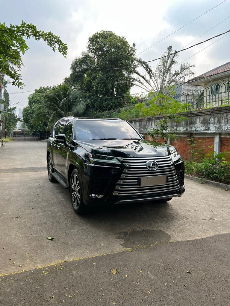 Second Hand 2023 Lexus LX 600