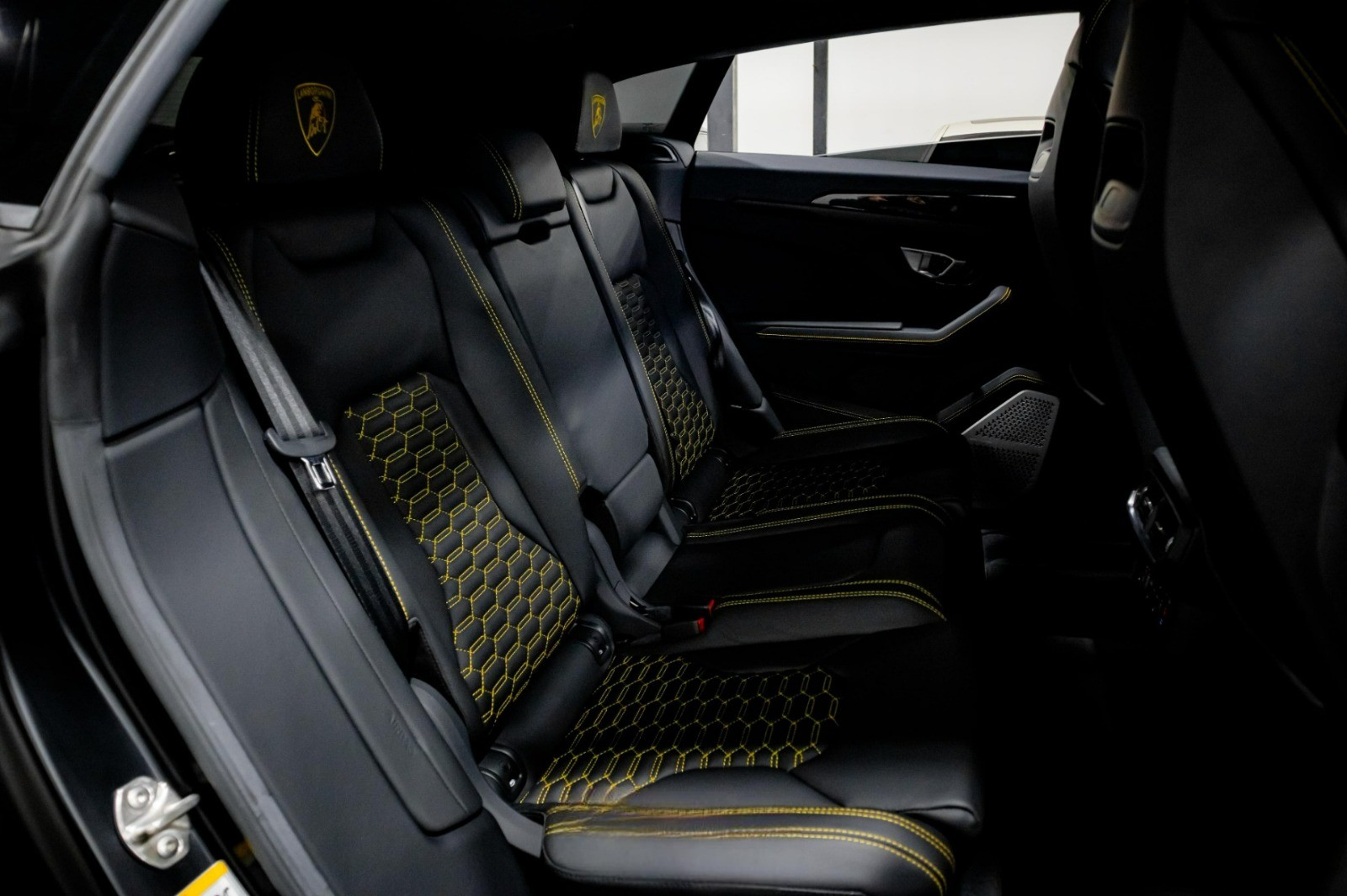 2021 Lamborghini Urus SE 2021 Lamborghini Urus SE