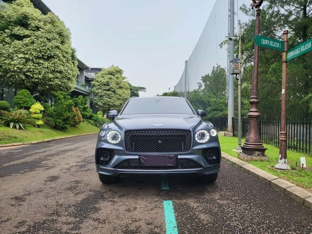 2022 Bentley Bentayga 4.0 L 2022 Bentley Bentayga 4.0 L