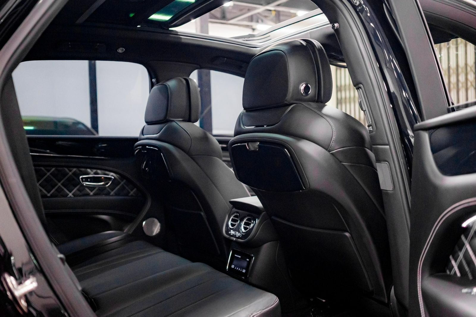 2021 Bentley Bentayga 4.0 L 2021 Bentley Bentayga 4.0 L