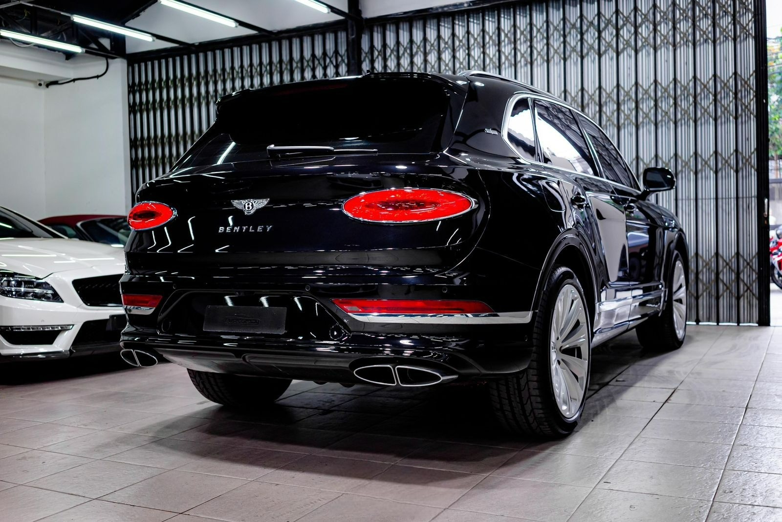 2021 Bentley Bentayga 4.0 L 2021 Bentley Bentayga 4.0 L