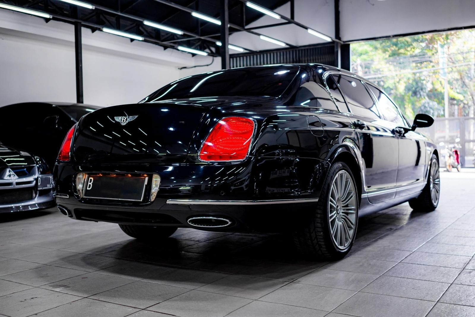 2011 Bentley Flying Spur 6.0 L W12 2011 Bentley Flying Spur 6.0 L W12