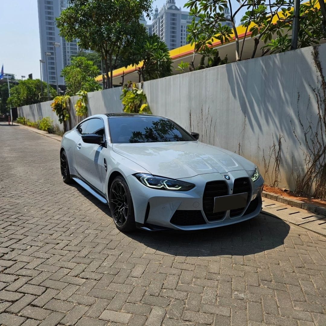 2023 BMW M4 Coupe Competition M xDrive Bekas 2023 BMW M4 Coupe Competition M xDrive Bekas