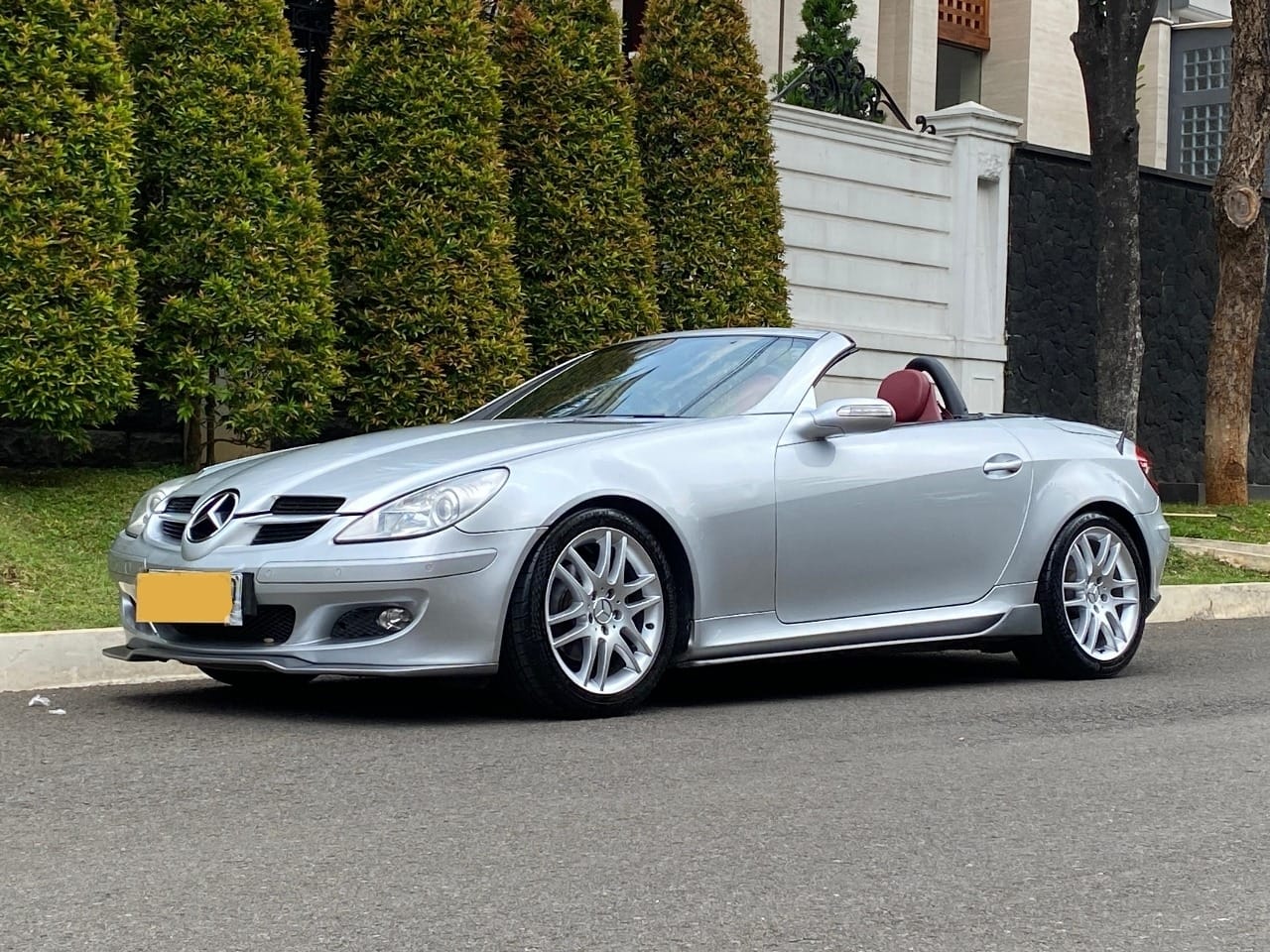 2004 Mercedes Benz SLK-Class Bekas 2004 Mercedes Benz SLK-Class Bekas