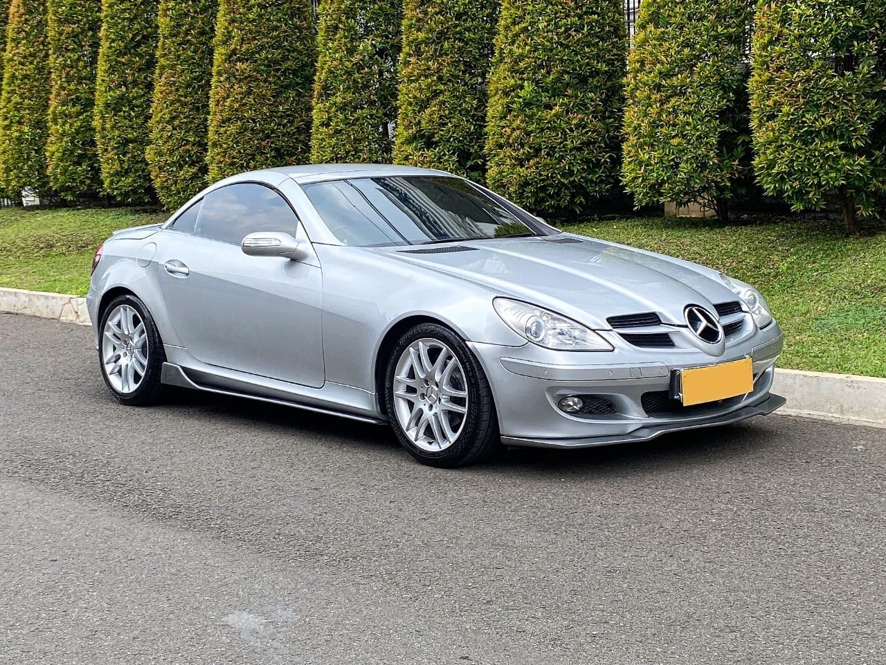 2004 Mercedes Benz SLK-Class SLK 200 1.8L CGI 2004 Mercedes Benz SLK-Class SLK 200 1.8L CGI