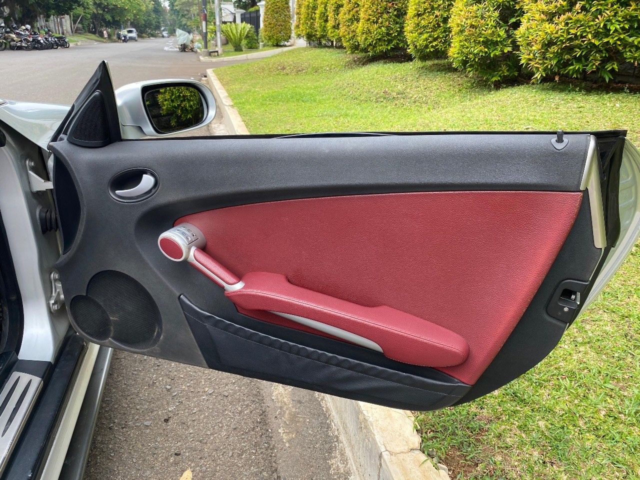 2004 Mercedes Benz SLK-Class SLK 200 1.8L CGI 2004 Mercedes Benz SLK-Class SLK 200 1.8L CGI