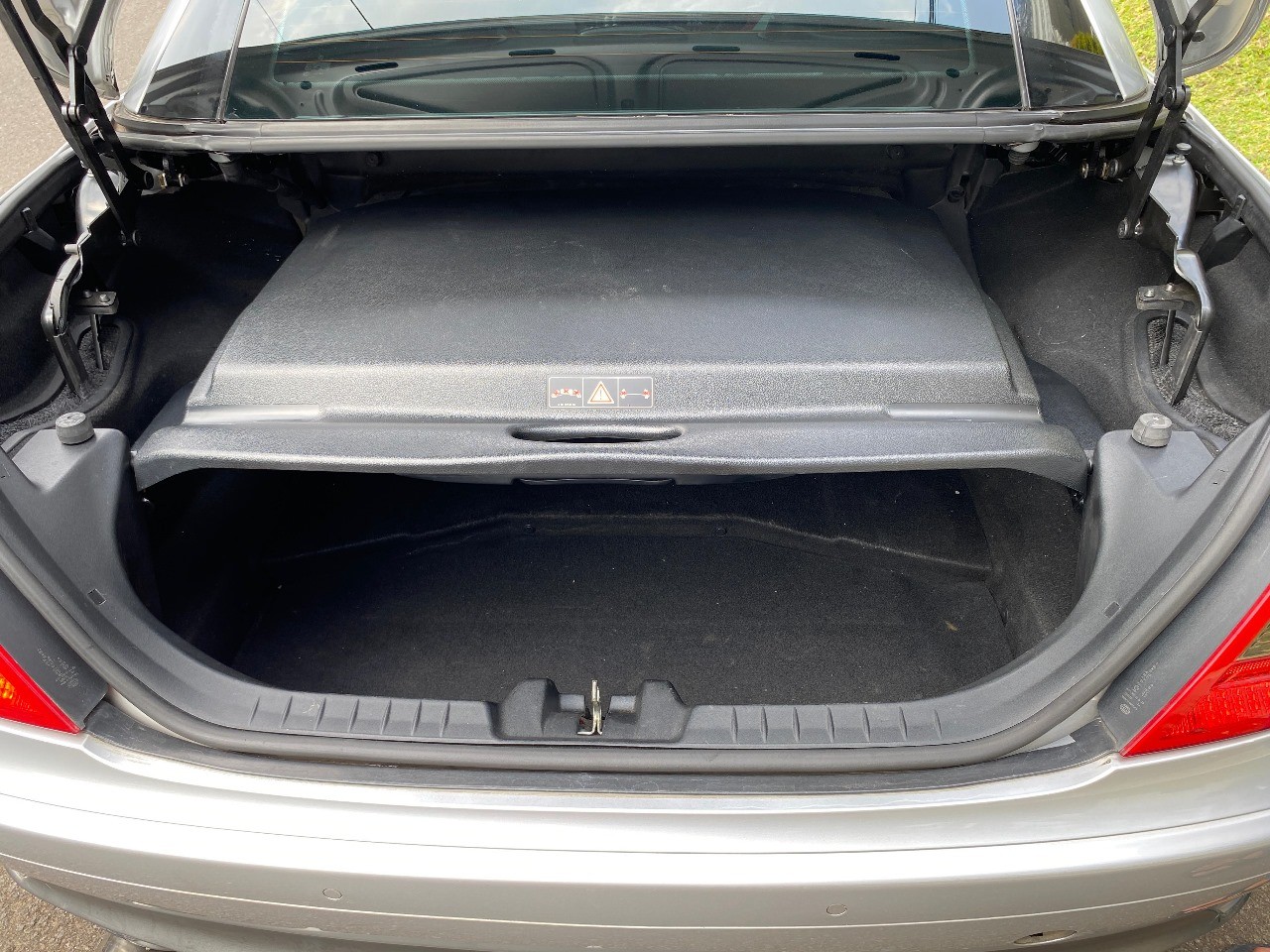 2004 Mercedes Benz SLK-Class SLK 200 1.8L CGI 2004 Mercedes Benz SLK-Class SLK 200 1.8L CGI