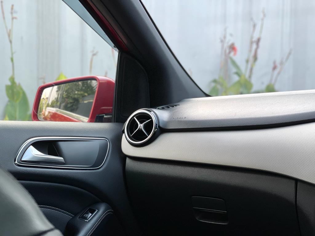 2013 Mercedes Benz B-Class  B 200 Sport 2013 Mercedes Benz B-Class  B 200 Sport