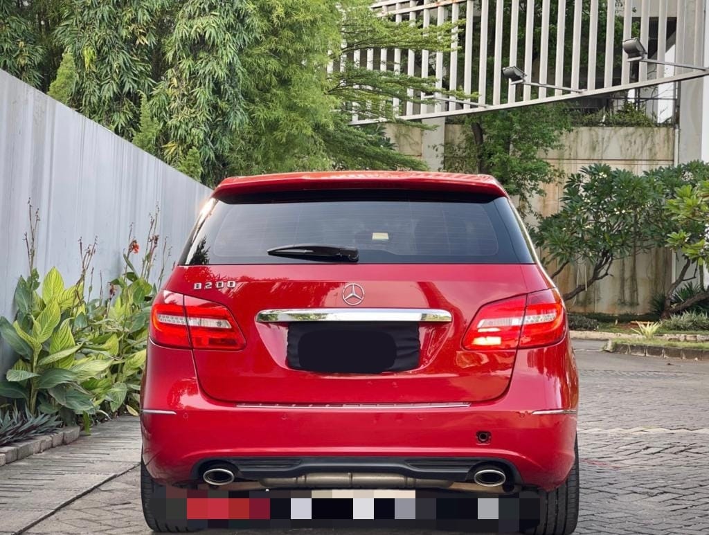 2013 Mercedes Benz B-Class  B 200 Sport 2013 Mercedes Benz B-Class  B 200 Sport