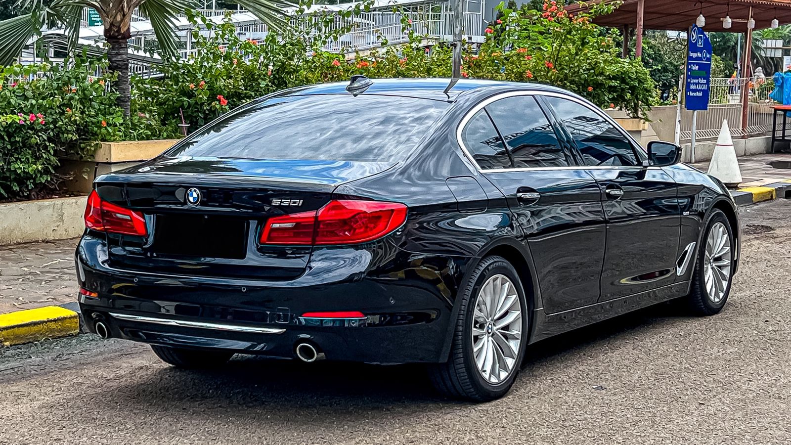 2018 BMW 5 Series Sedan 2018 BMW 5 Series Sedan