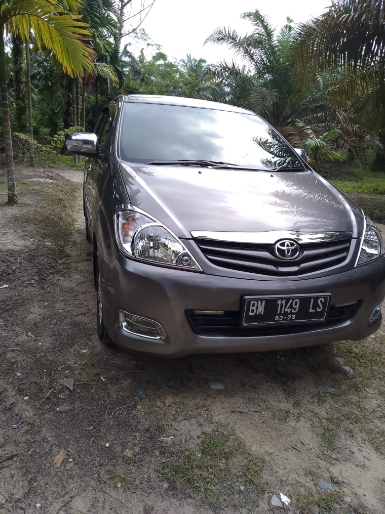 2010 Toyota Kijang Innova 2010 Toyota Kijang Innova