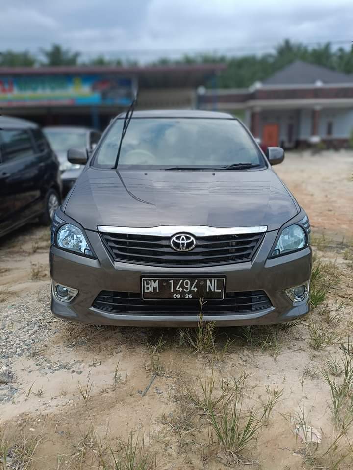 2011 Toyota Kijang Innova 2011 Toyota Kijang Innova