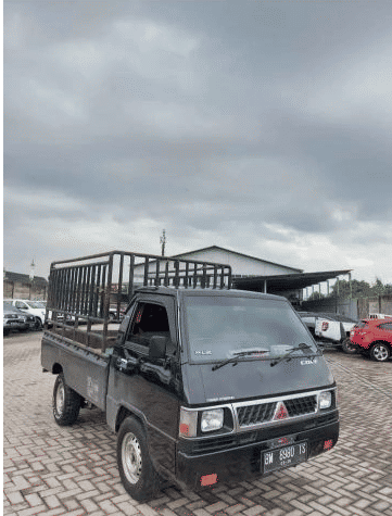 2015 Mitsubishi L300 2015 Mitsubishi L300